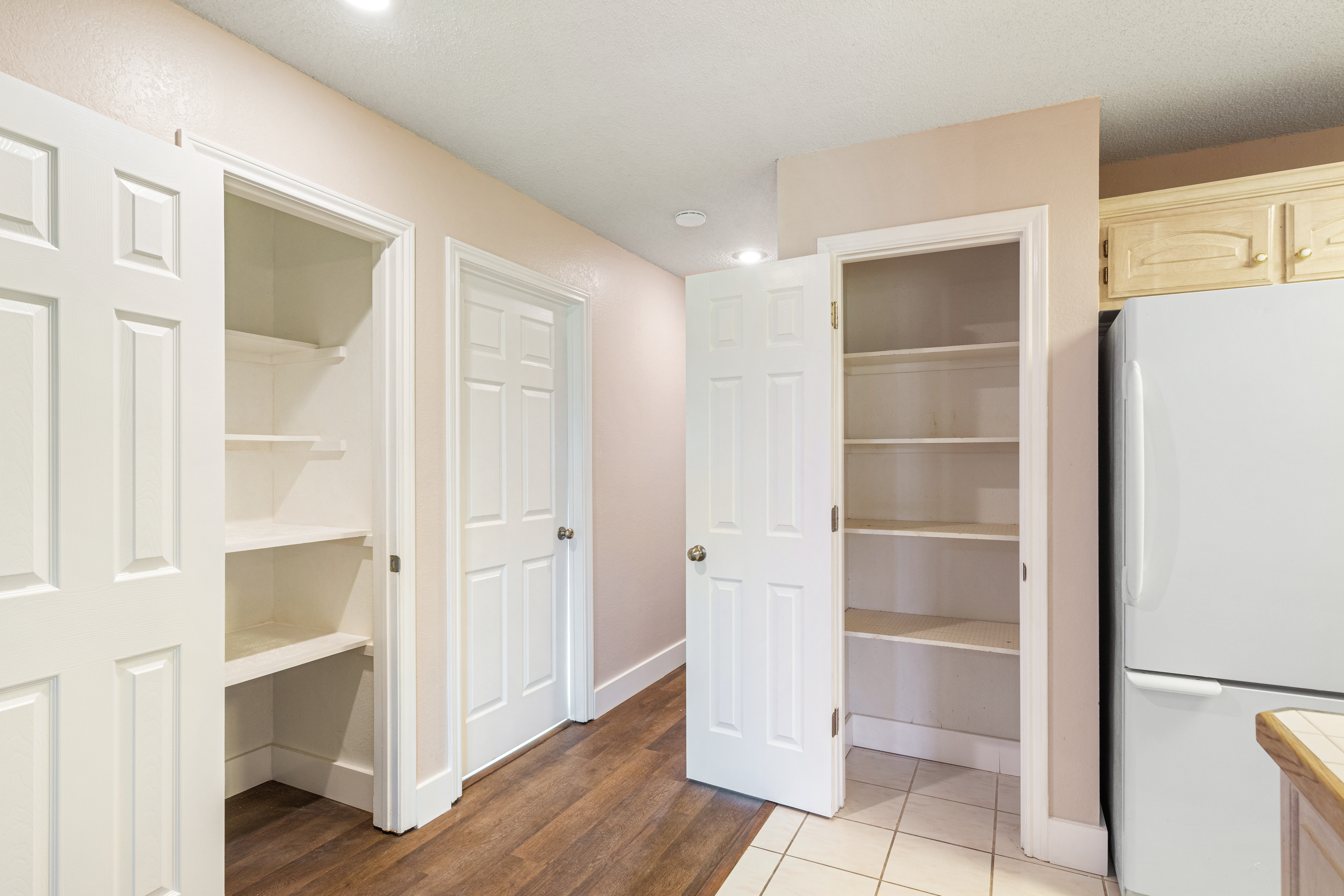 1880 Woodbridge Dr 25