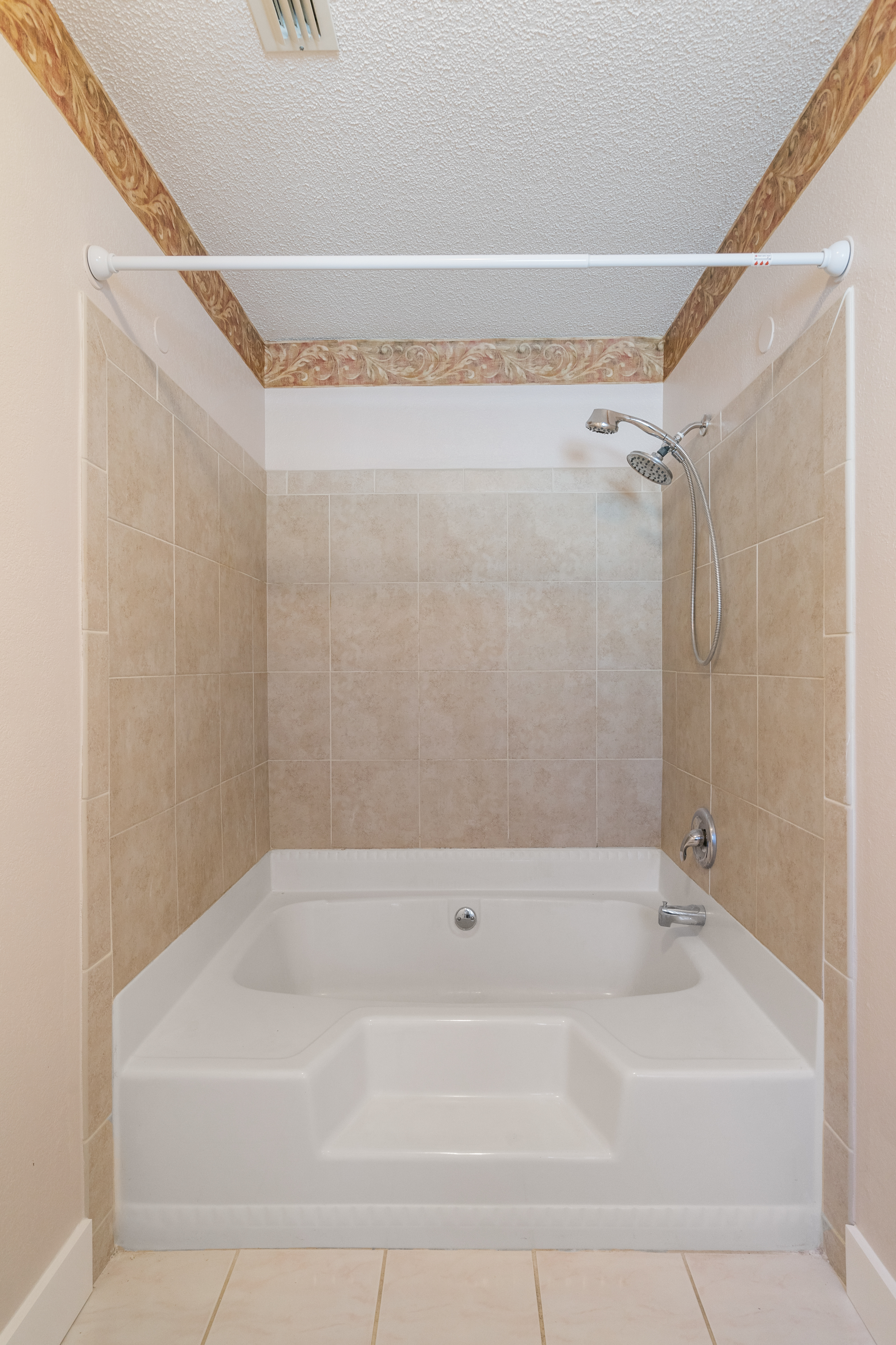 1880 Woodbridge Dr 10