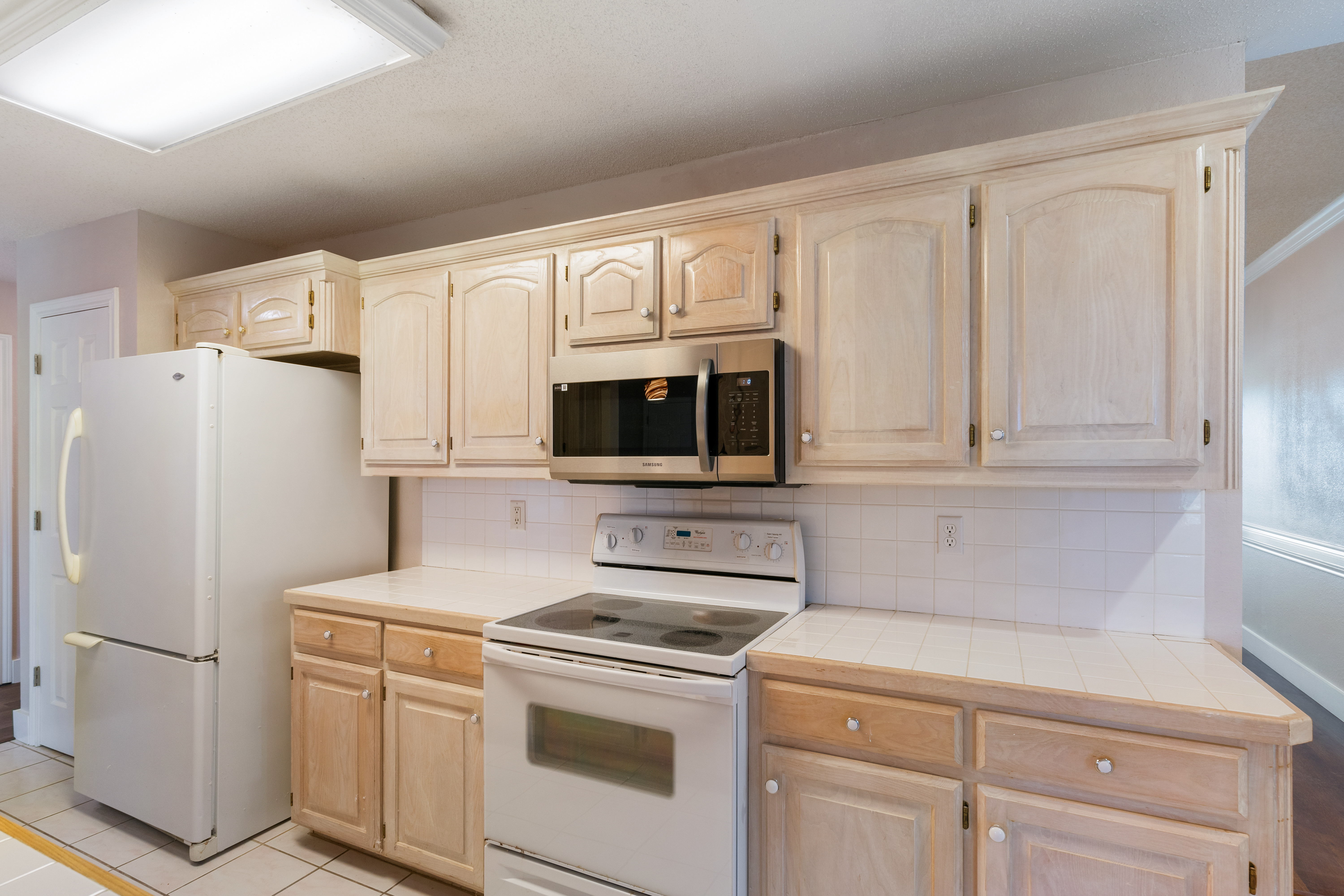 1880 Woodbridge Dr 18