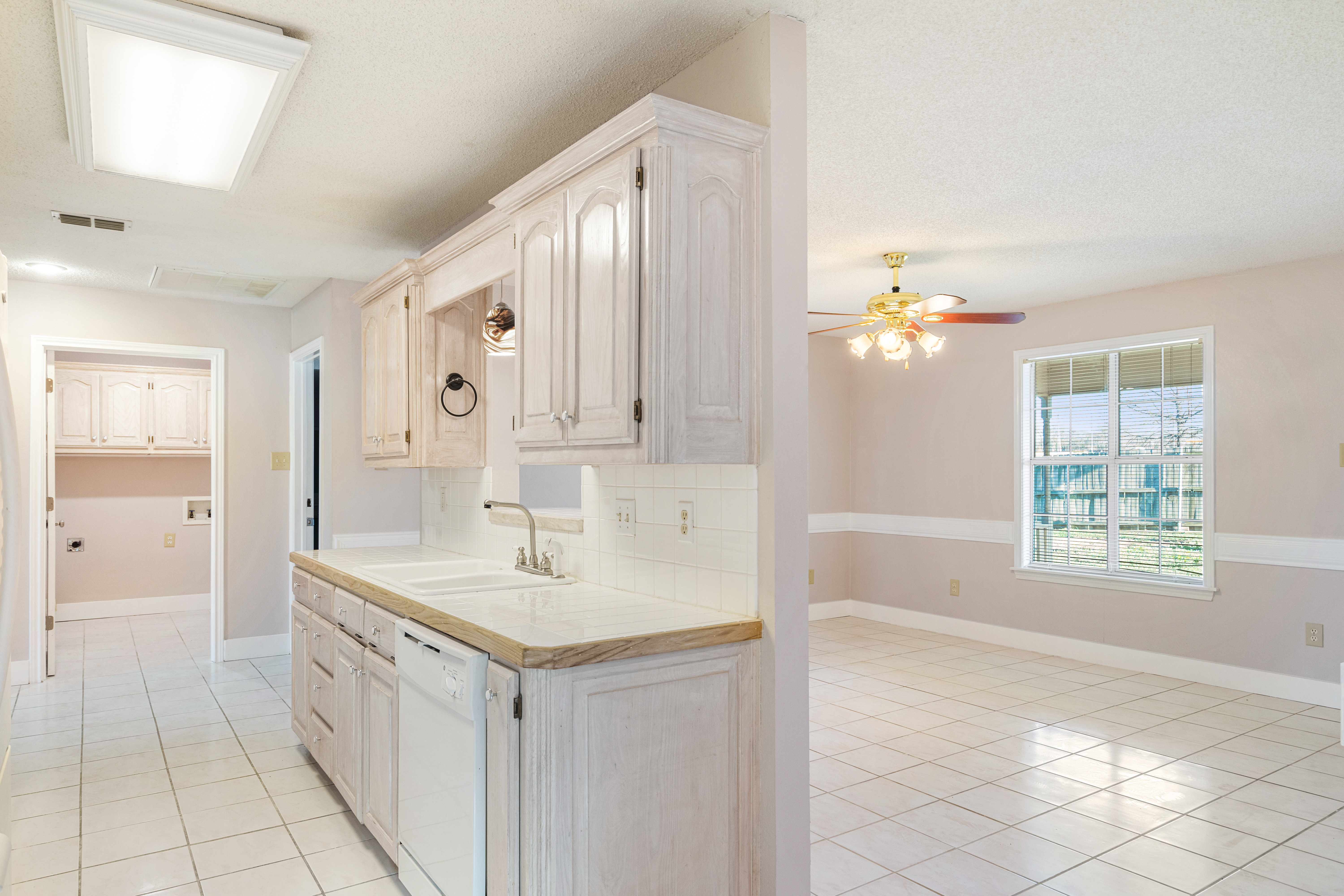 1880 Woodbridge Dr 29