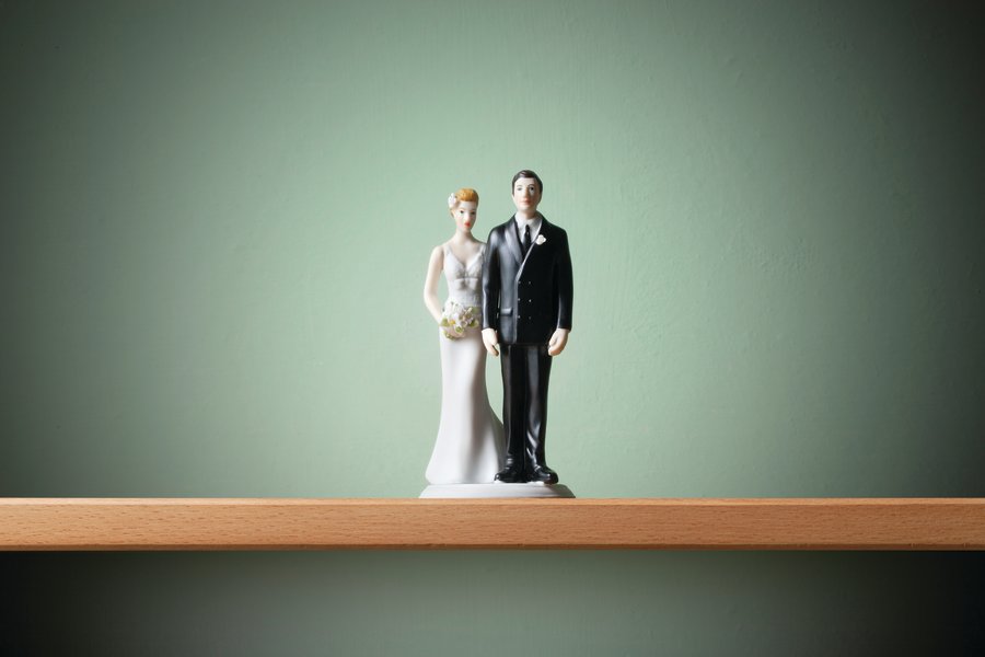 The non-romantic effect of marriage, legal or de facto cohabitation: what is the difference in terms of inheritance?