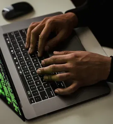 Smart cyber risk services.