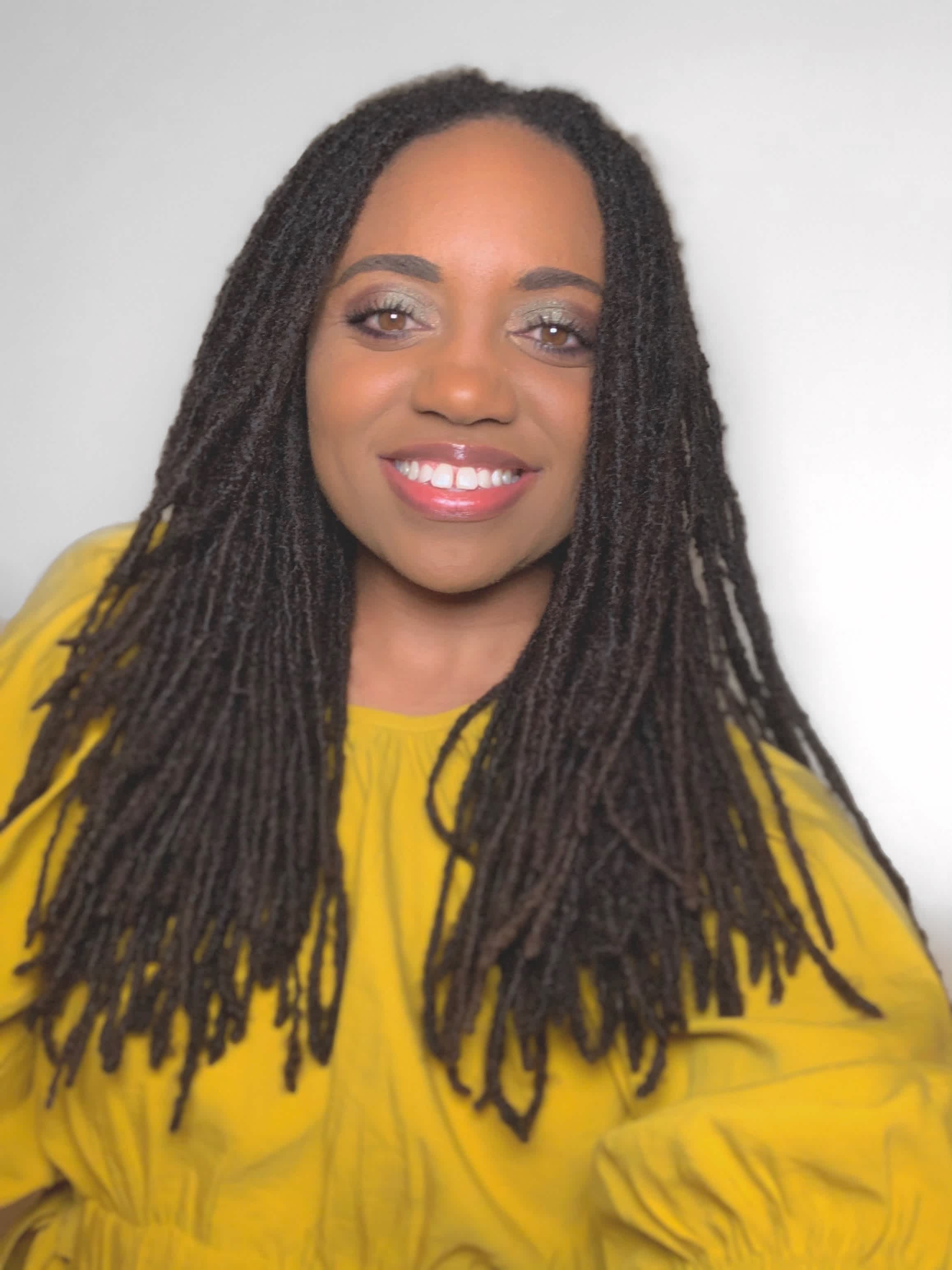 Creator Education Manager at Mavely
Shauna leads strategic education initiatives to help affiliate creators scale with confidence. With years of experience as a Senior Account Manager overseeing high-performing creators, Shauna has played a key role in driving millions in affiliate revenue. She now leads webinars and trainings that equip creators with the tools and strategy to grow their affiliate income and turn content into consistent sales. Her work is grounded in data, clarity, and a deep understanding of what actually drives conversion.