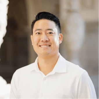 Jonathan Fukuhara headshot