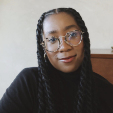 Headshot of content creator Kay Walker