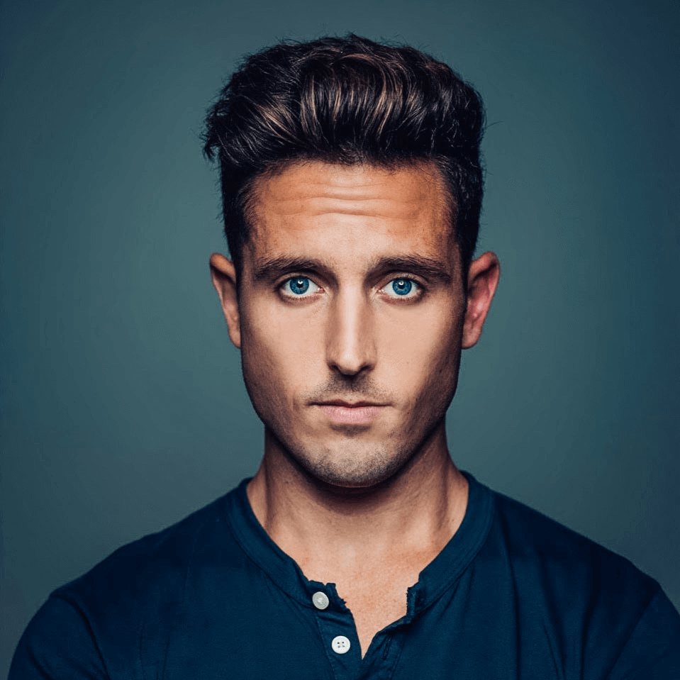 Sawyer Hartman headshot