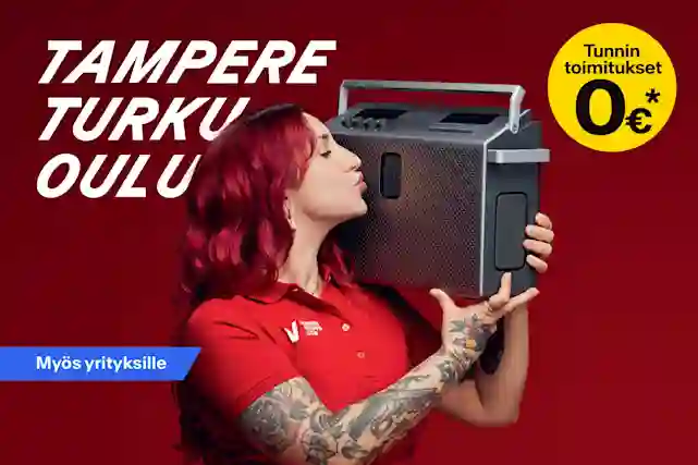 Verkkokauppa.comin työntekijä kantaa mankkaria olkpäällään. Vieressä viesti:"Nyt toimitus tunnissa ilmaiseksi koodilla TUNNIN-TOIMITUS Turussa, Tampereella ja Oulussa 19.10 saakka".