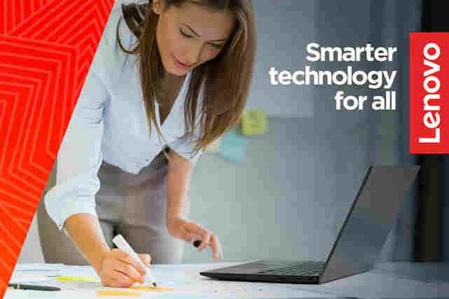 Lenovo Smarter technology for all teksti. Henkilö kirjoittaa lapulle. Kannettava tietokone one avattuna vieressä.