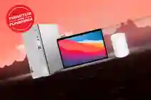 Lenovo IdeaCentre 3 -pöytäkone, Apple MacBook Air 13” M1 256 Gt 2020 -kannettava ja TP-LINK Deco X20-DSL WiFi 6 ADSL2+/VDSL -modeemi, jotka liukuvat mäkeä alas. Vieressä pallura, jossa teksti:"Toimitus jopa tunnissa"