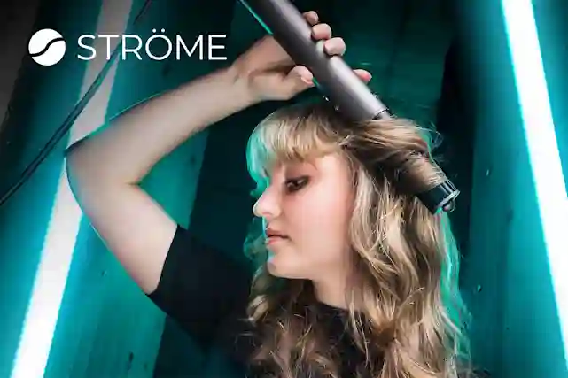 Ströme Super Silencer Air 5-in-1 -muotoilulaitteella hiusten kiharrus