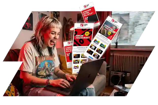 Henkilö innostuu, kun avaa tietokoneeltaan Verkkokauppa.comin uutiskirjeitä.