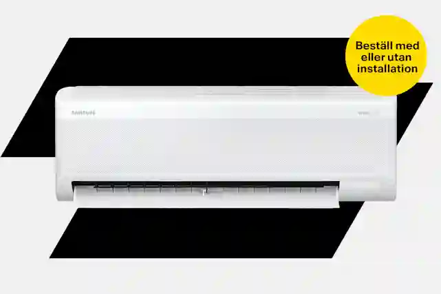 Vit Samsung luftvärmepump inomhusenhet för väggmontering, perforerad yta på frontpanelen och luftstyrning i nederkant, gul cirkel till höger med texten "Beställ med eller utan installation".
