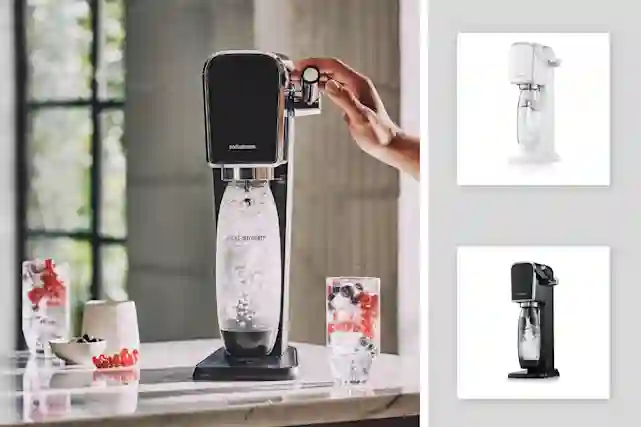 SodaStream Art -hiilihapotuslaitteella tehdään kuplajuomia keittiössä.