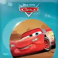 Disney Pixar Cars -logo. Alapuolella Salama McQueen.