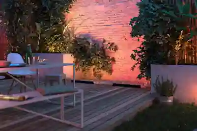 Älyulkovalojen valaisema piha-alue