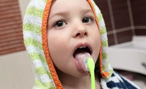 BRUSHING YOUR TONGUE jpg