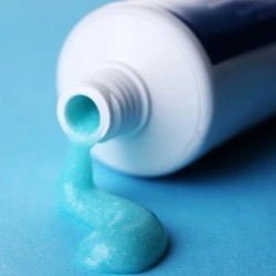 Une histoire et une mise à jour sur les dentifrices au fluorure | Dentalcare.ca
