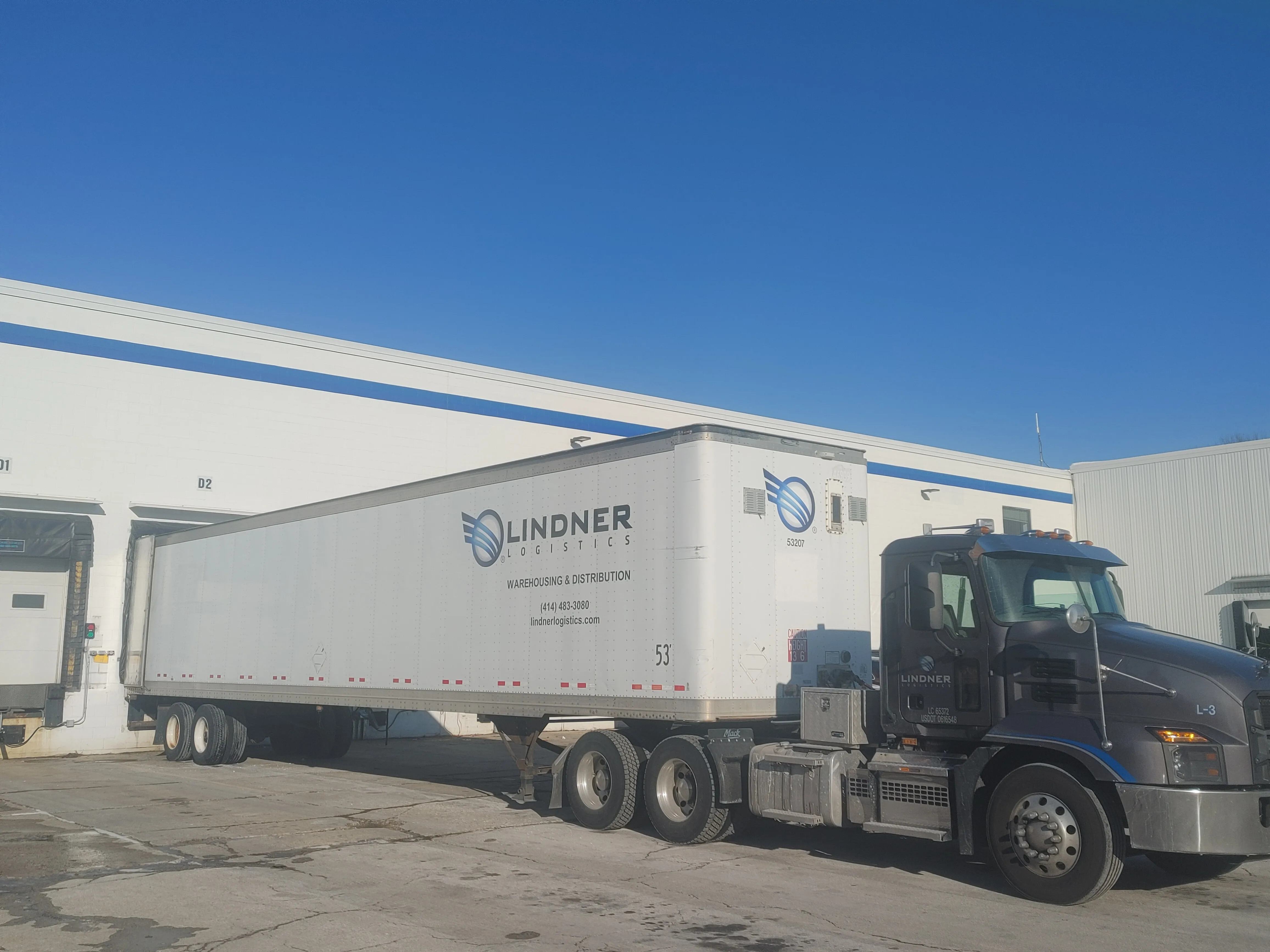 Lindner truck 