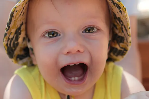 O primeiro dentinho do seu bebê e a cronologia completa
