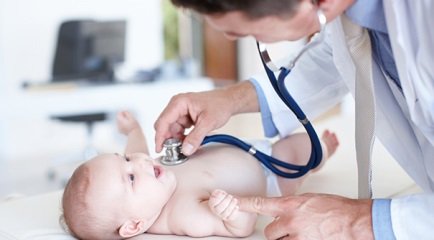 Consulta médica de rotina do bebê até os 3 anos