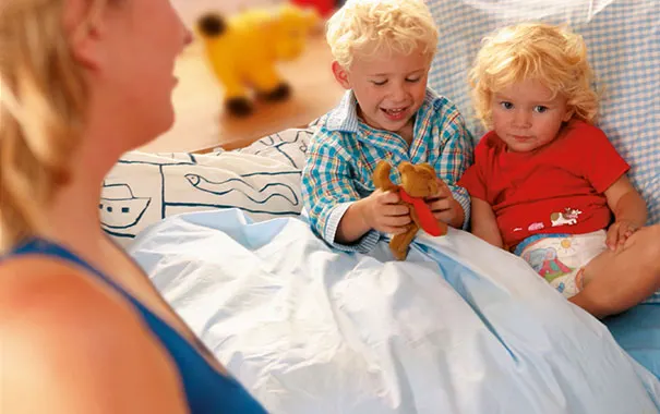 creating-a-room-for-two-toddler-and-older-child Criando um quarto para os irmãos