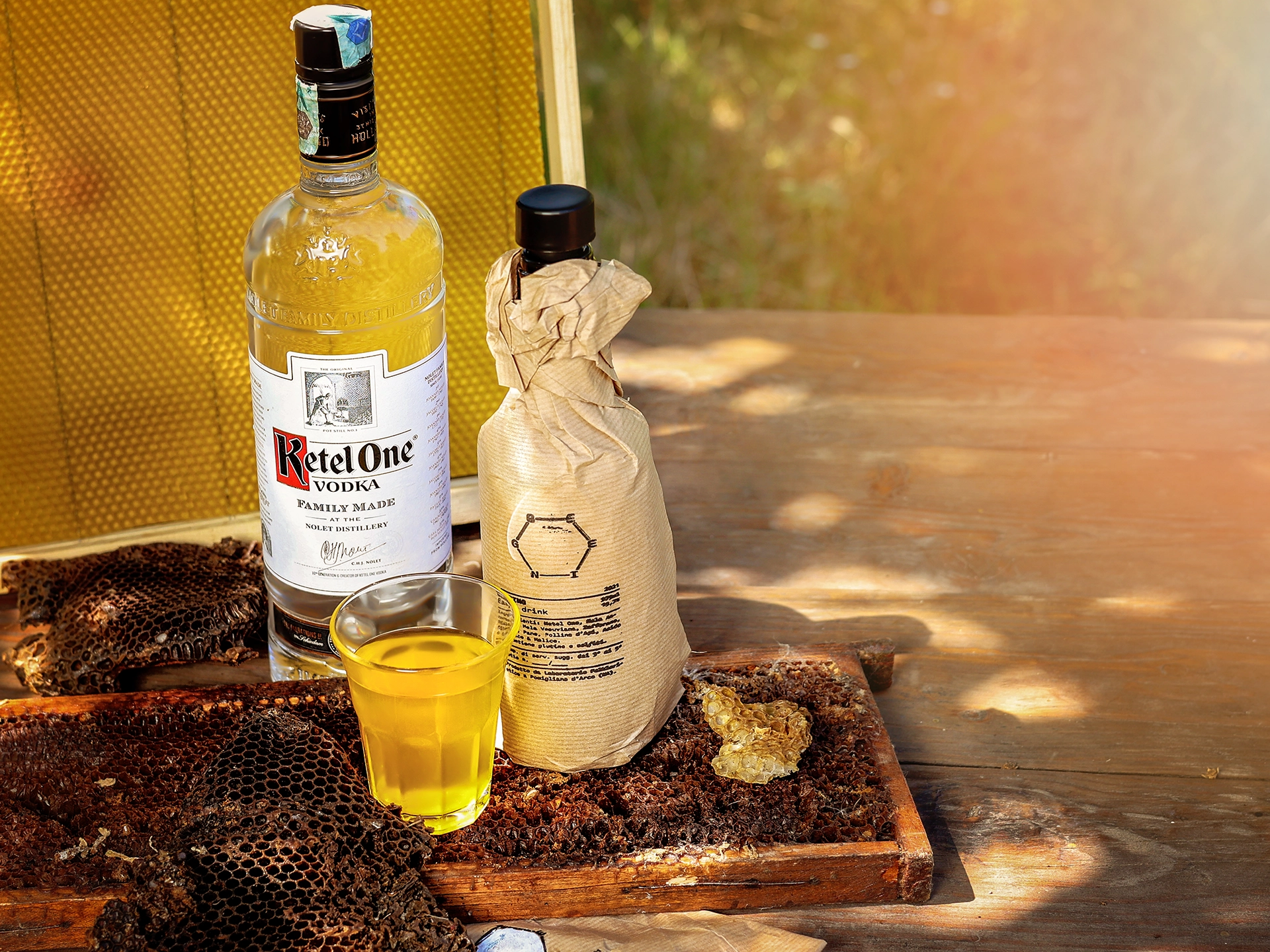 Cóctel Beeing Project con Ketel One de Vincenzo Pagliara