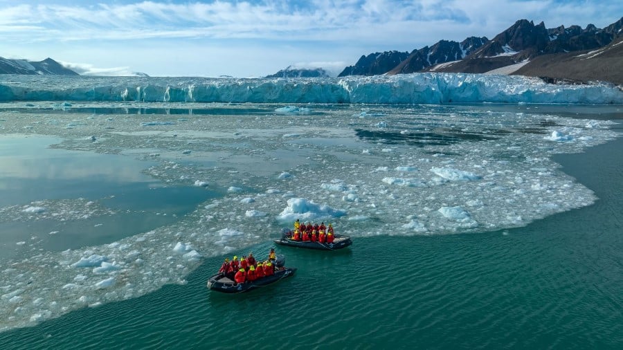 Circumnavigating Svalbard - The Ultimate Expedition