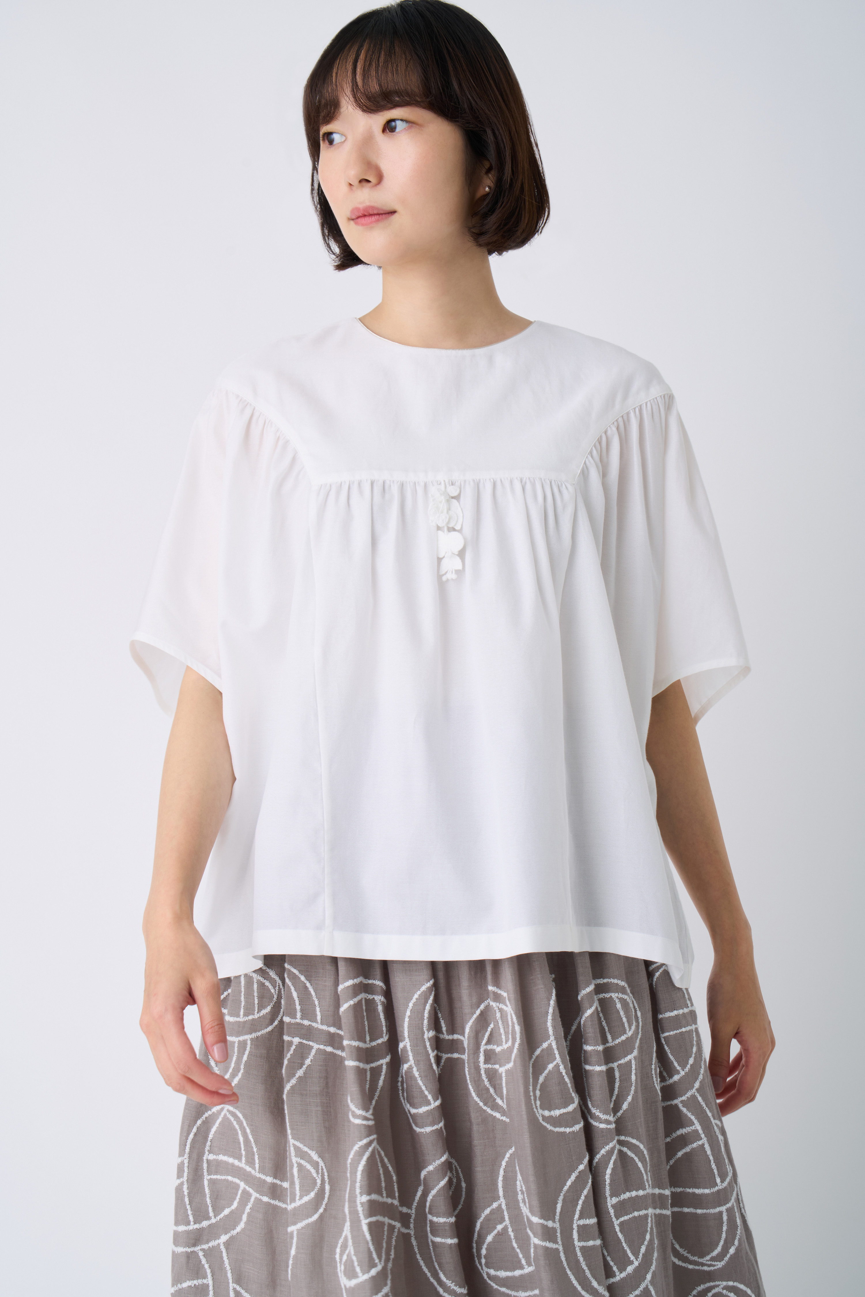 light wind ヨークギャザーブラウス - minä perhonen