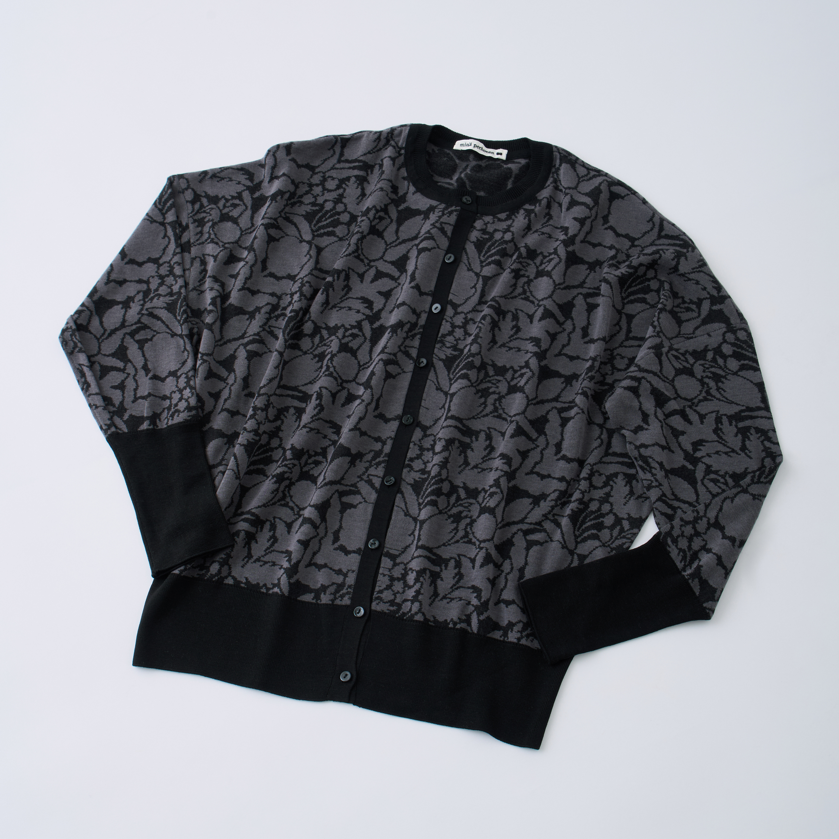 Preorder - minä perhonen