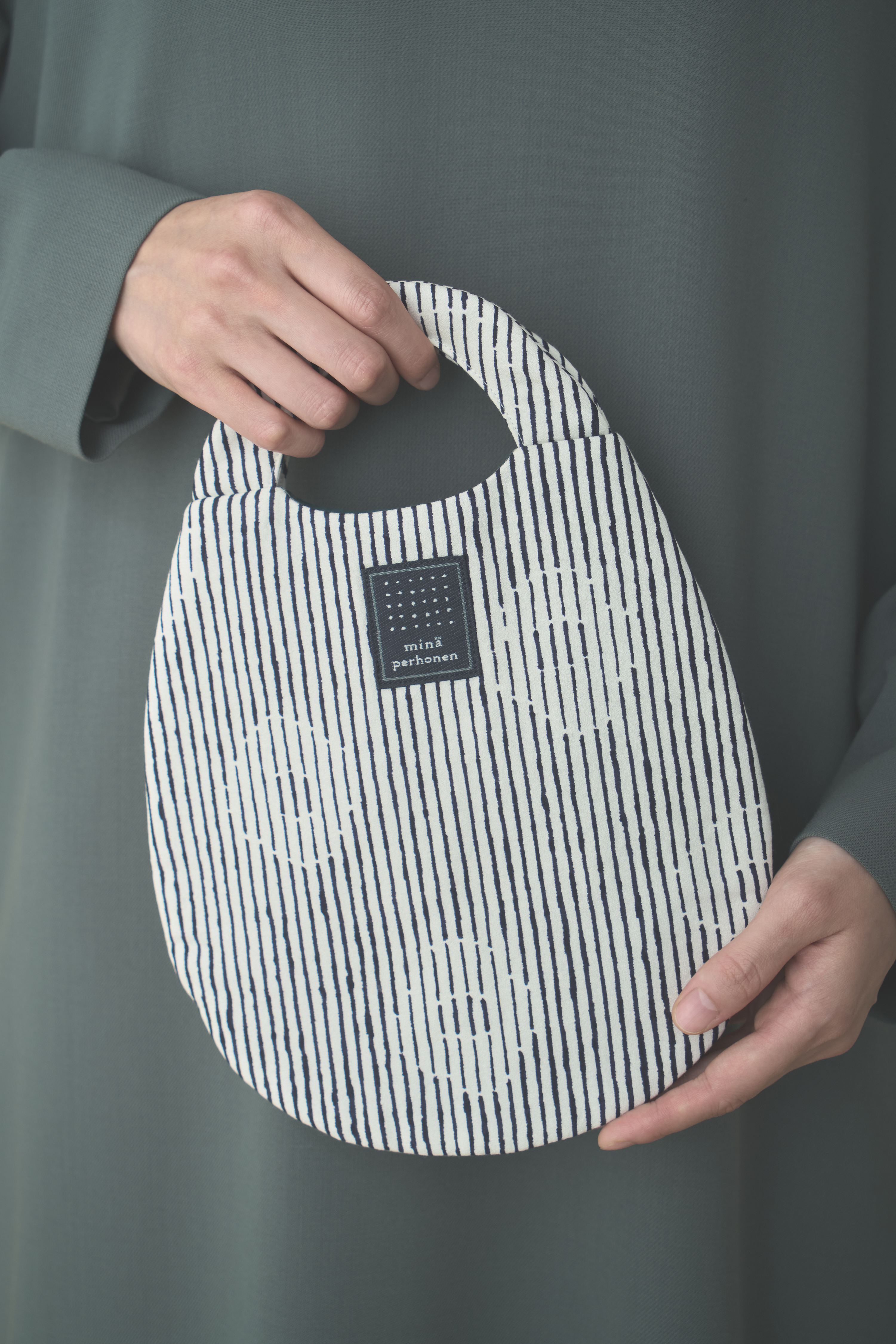 バッグ mina perhonen uzura bag hana no mi minä perhonen uzurabag hana no mi | pieni・huone 覚王山