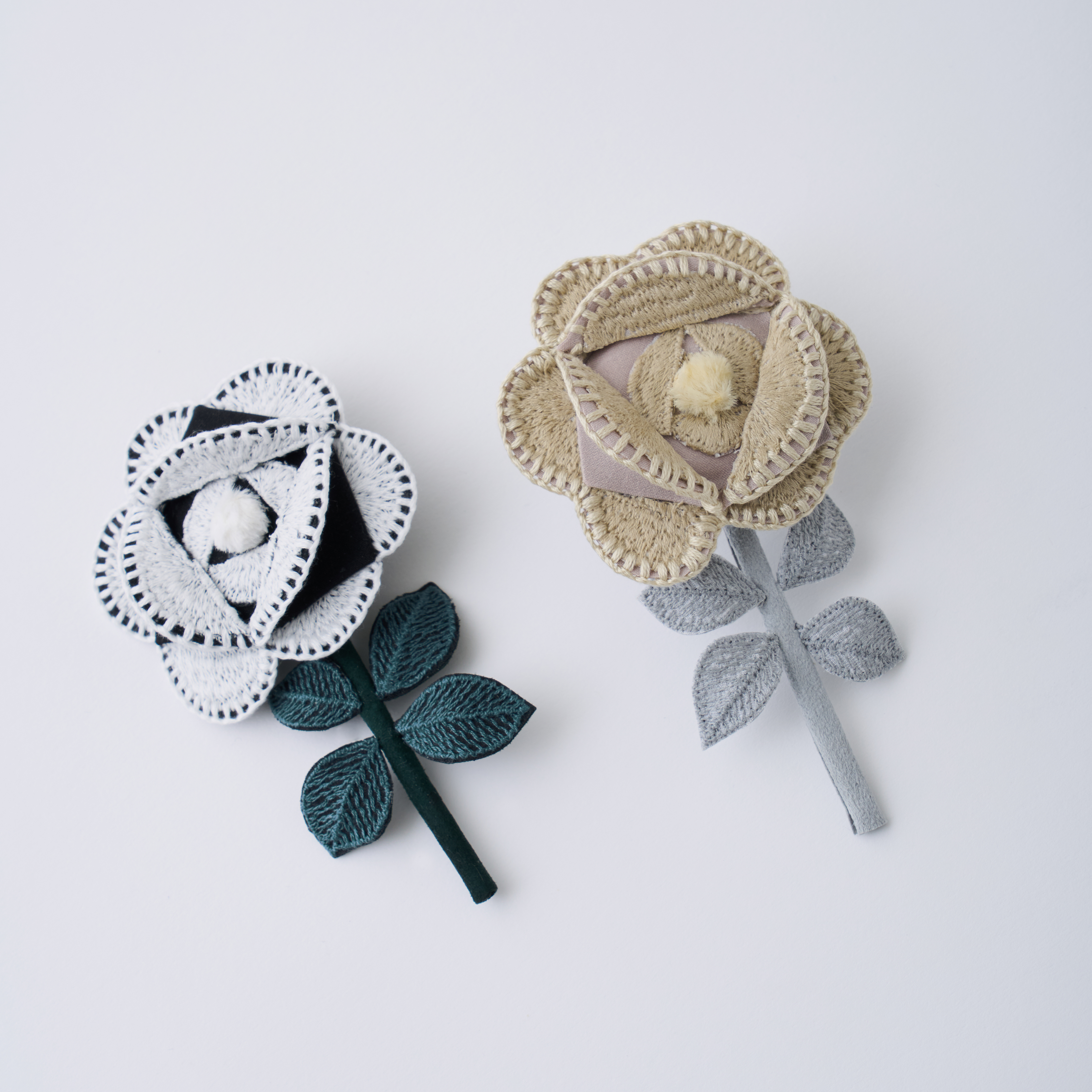 mina perhonen 希少　マトリョーシカ　ブローチ大　新品　コサージュ SALE】 mina perhonen ミナペルホネン matryoshka