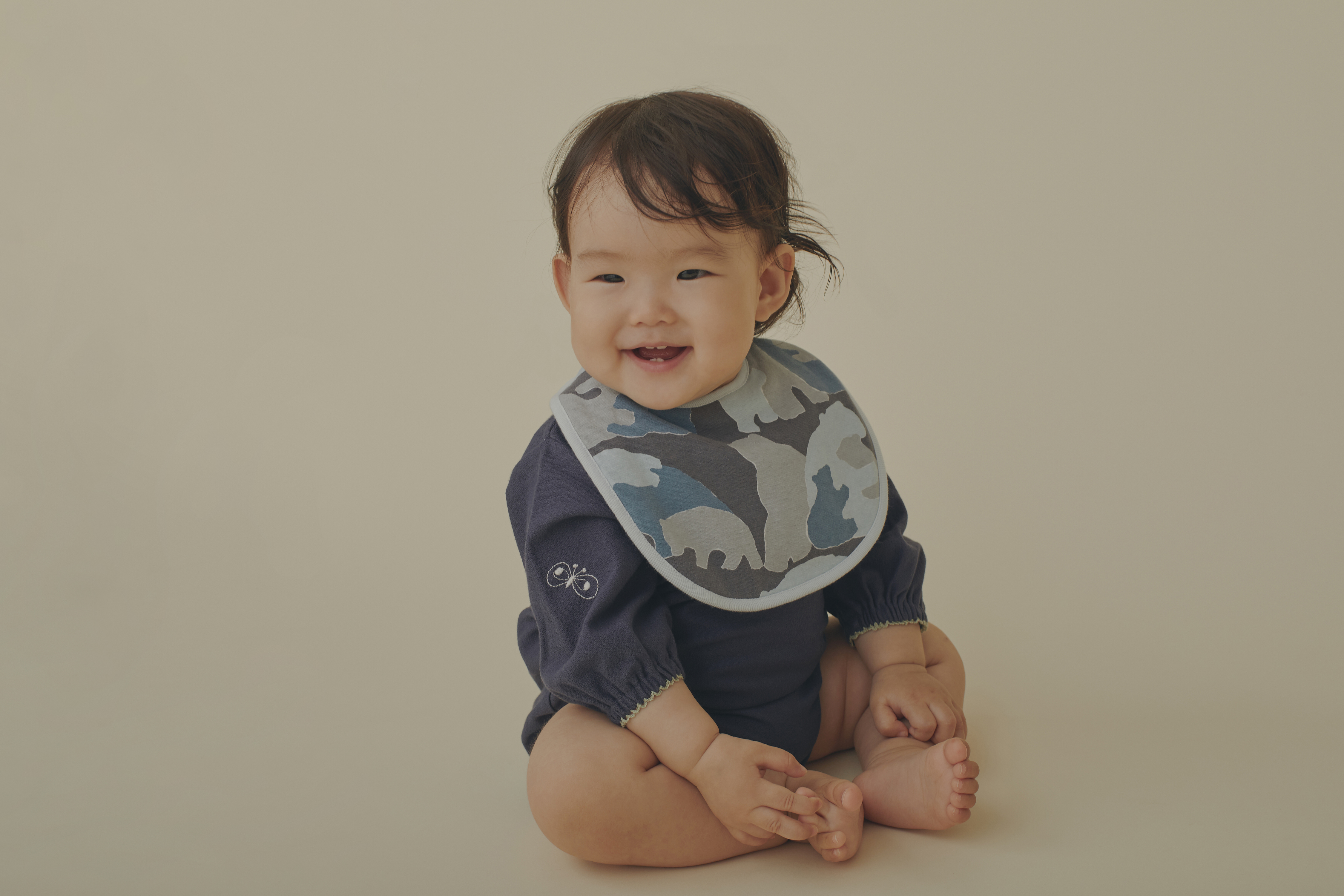 hug スタイ - minä perhonen