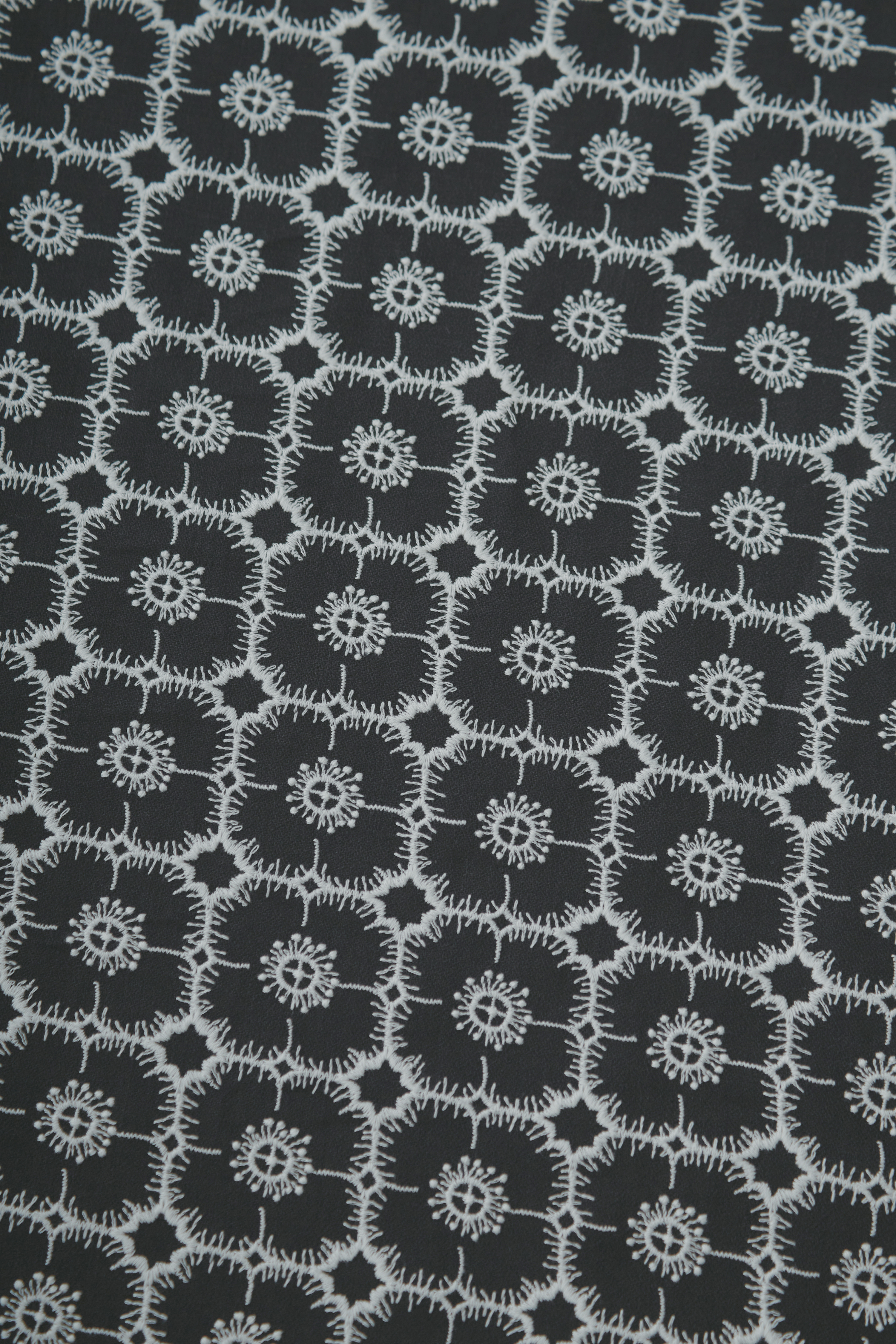 ミナペルホネン　anemone gray