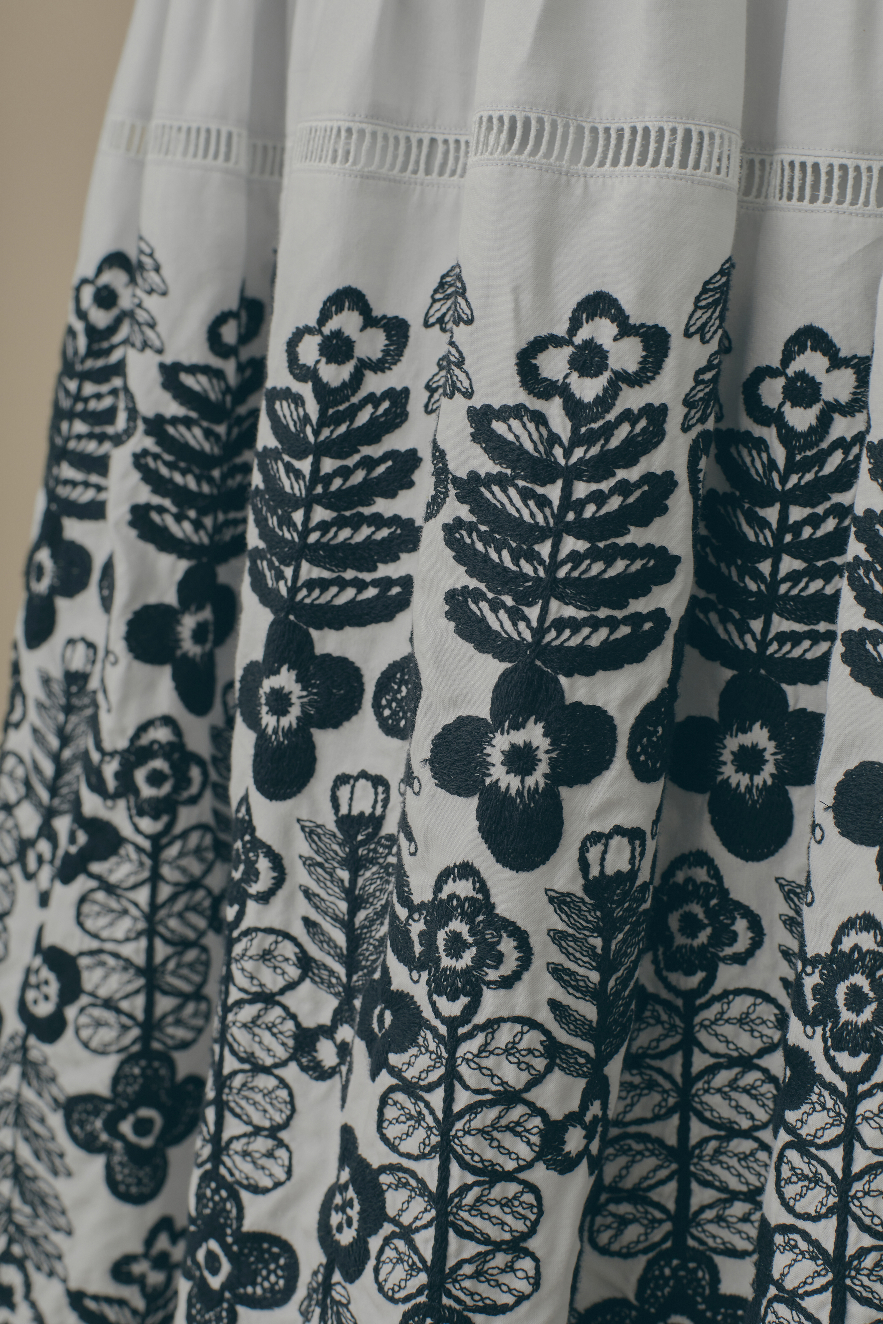 ミナペルホネン　swing garden スカート　試着のみ　40サイズ swing garden スカート - minä perhonen