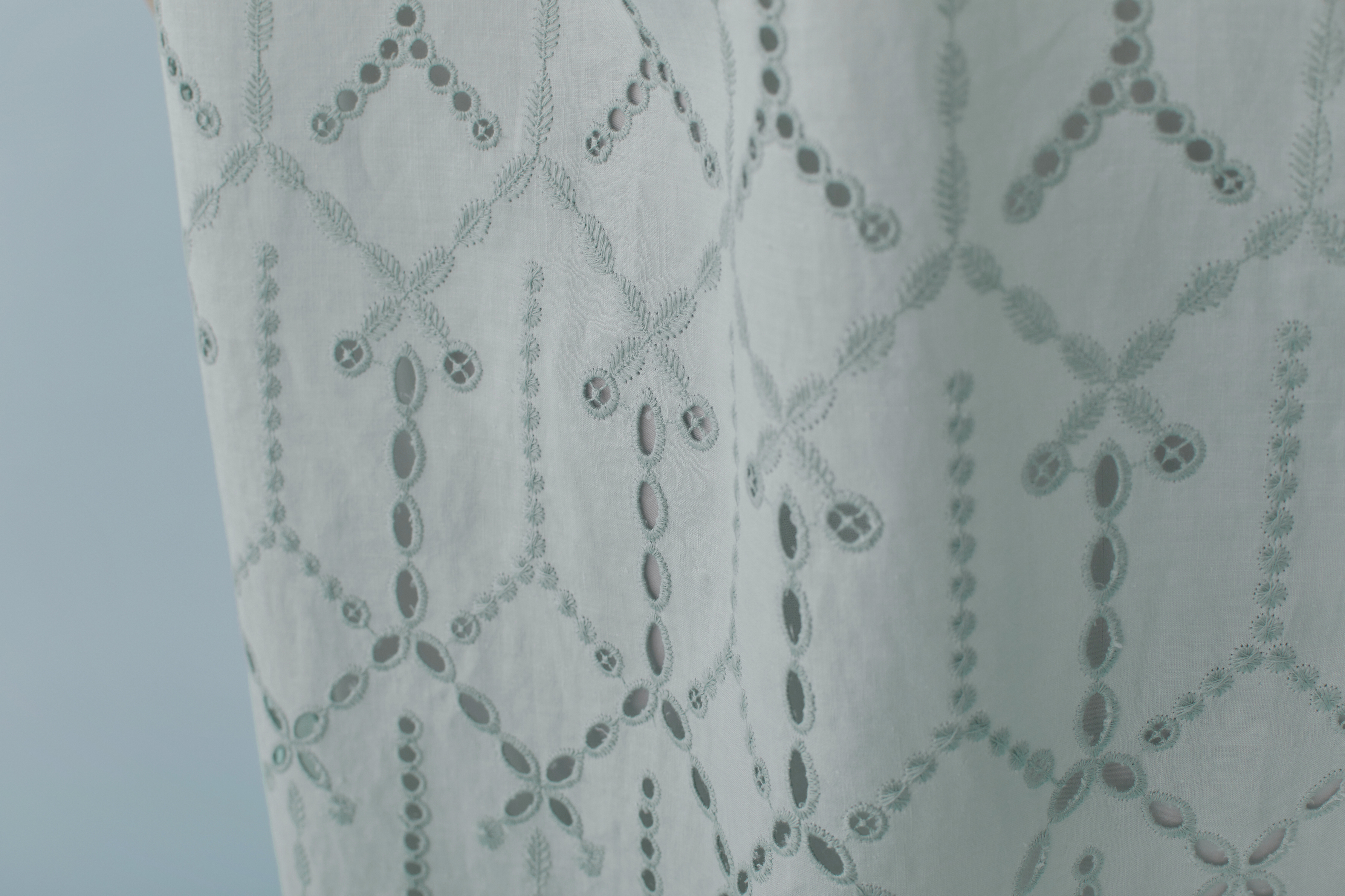 ミナペルホネン2024SS/sound dropノースリーブドレス38 /刺繍 ミナペルホネン2024SS/sound dropノースリーブドレス38 /刺繍