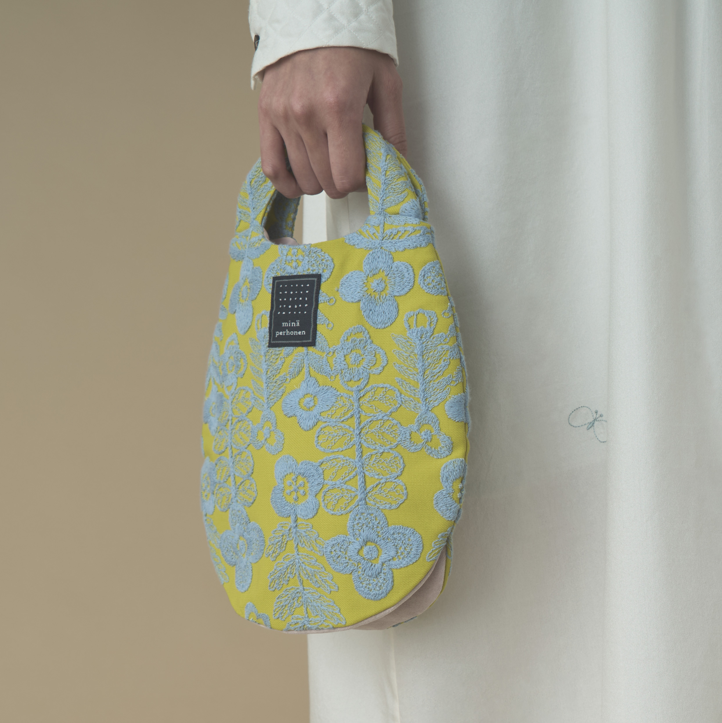 ミナペルホネン uzura bag swing garden uzura bag - minä perhonen