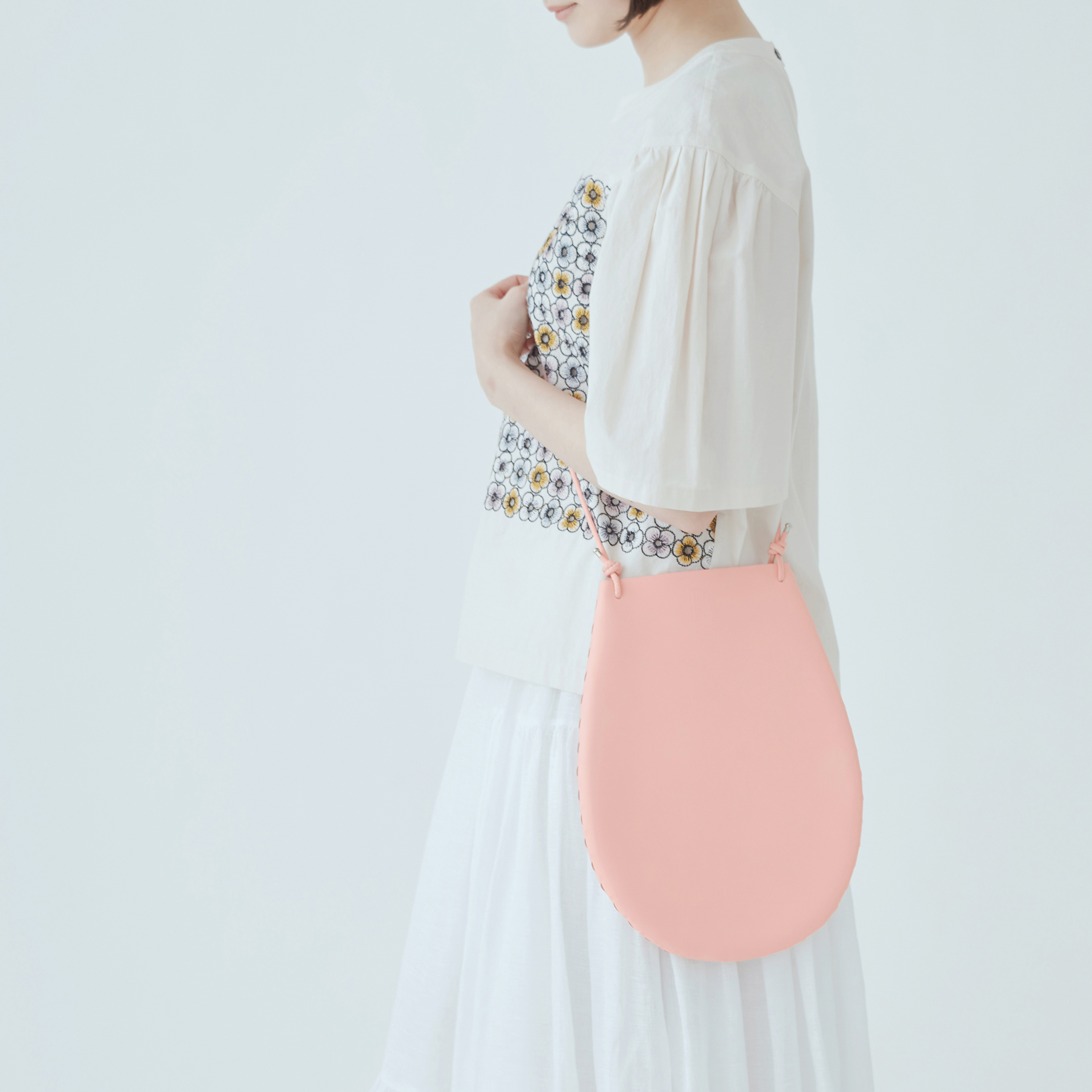 ミナペルホネン新作♡forest wing ウッドリングbag ①ミナペルホネン/forest wingフォレストウィンググレイ/ミニ