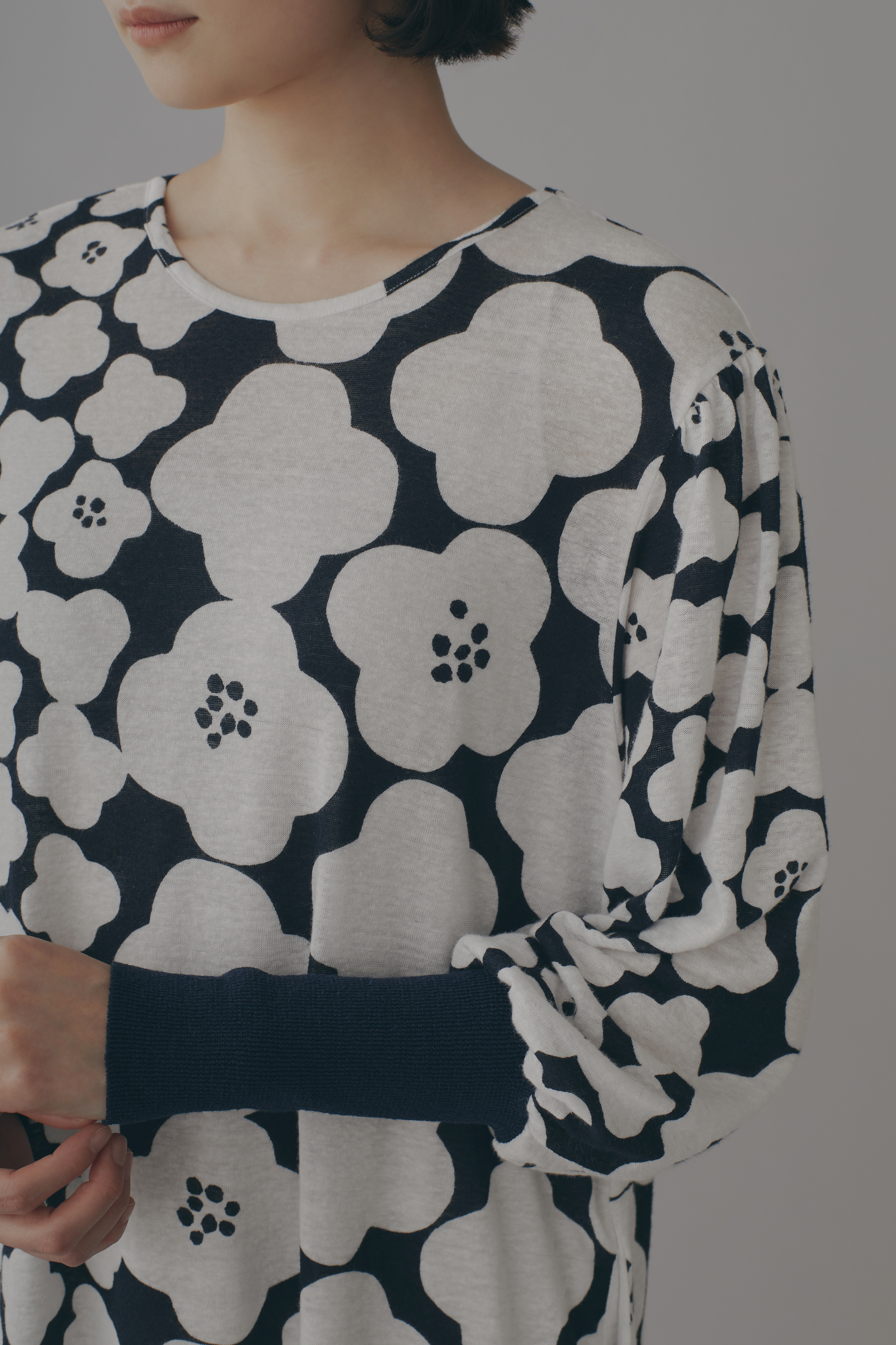 れみな 名刺入れ/ 古代錦/「正倉院更紗」/黒 Bb/OCH-KOD-M28-C2-96