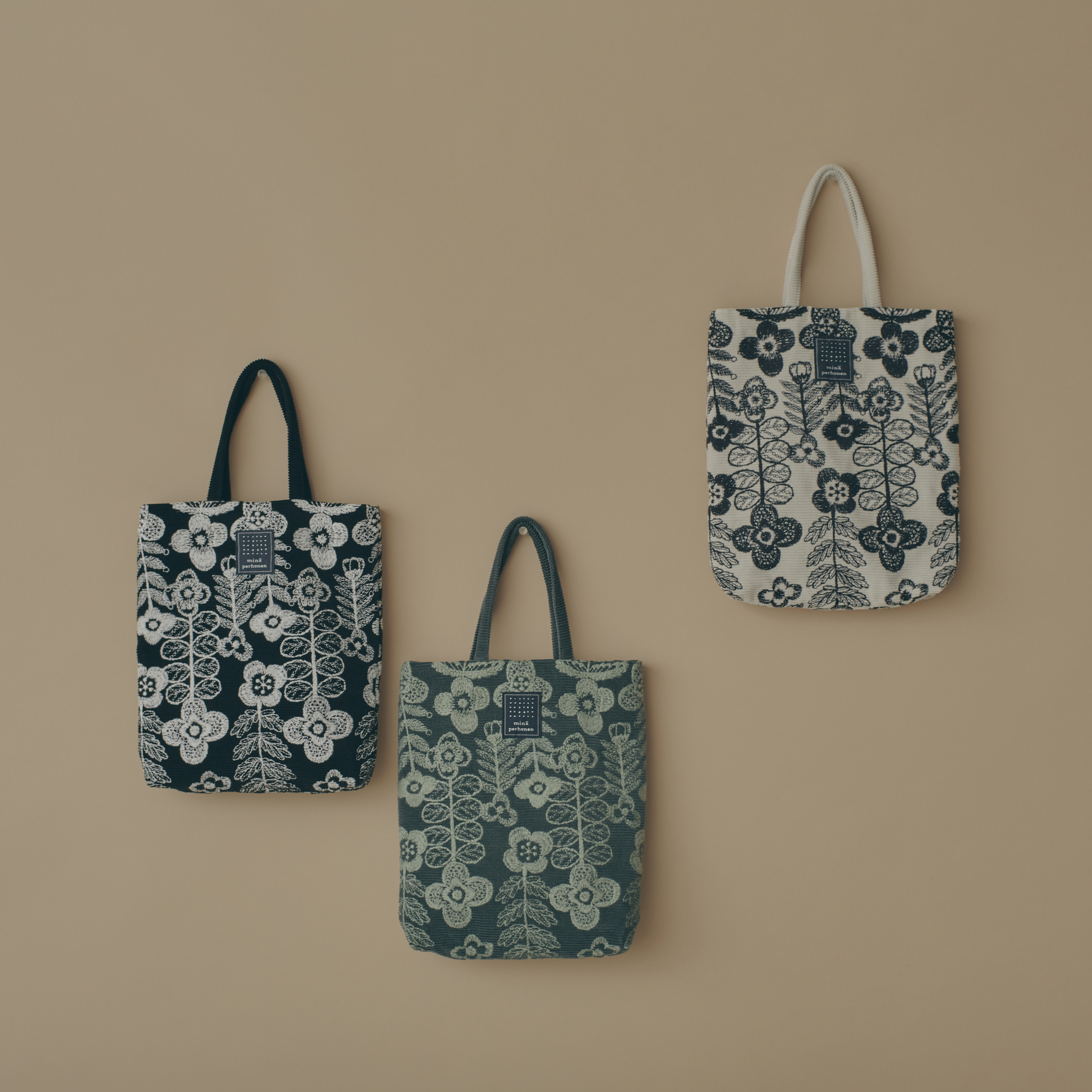 ✩専用✩ミナペルホネン　ワンハンドル2wayバッグ　シーレース　ブラック ✩専用✩ミナペルホネン ワンハンドル2wayバッグ シーレース