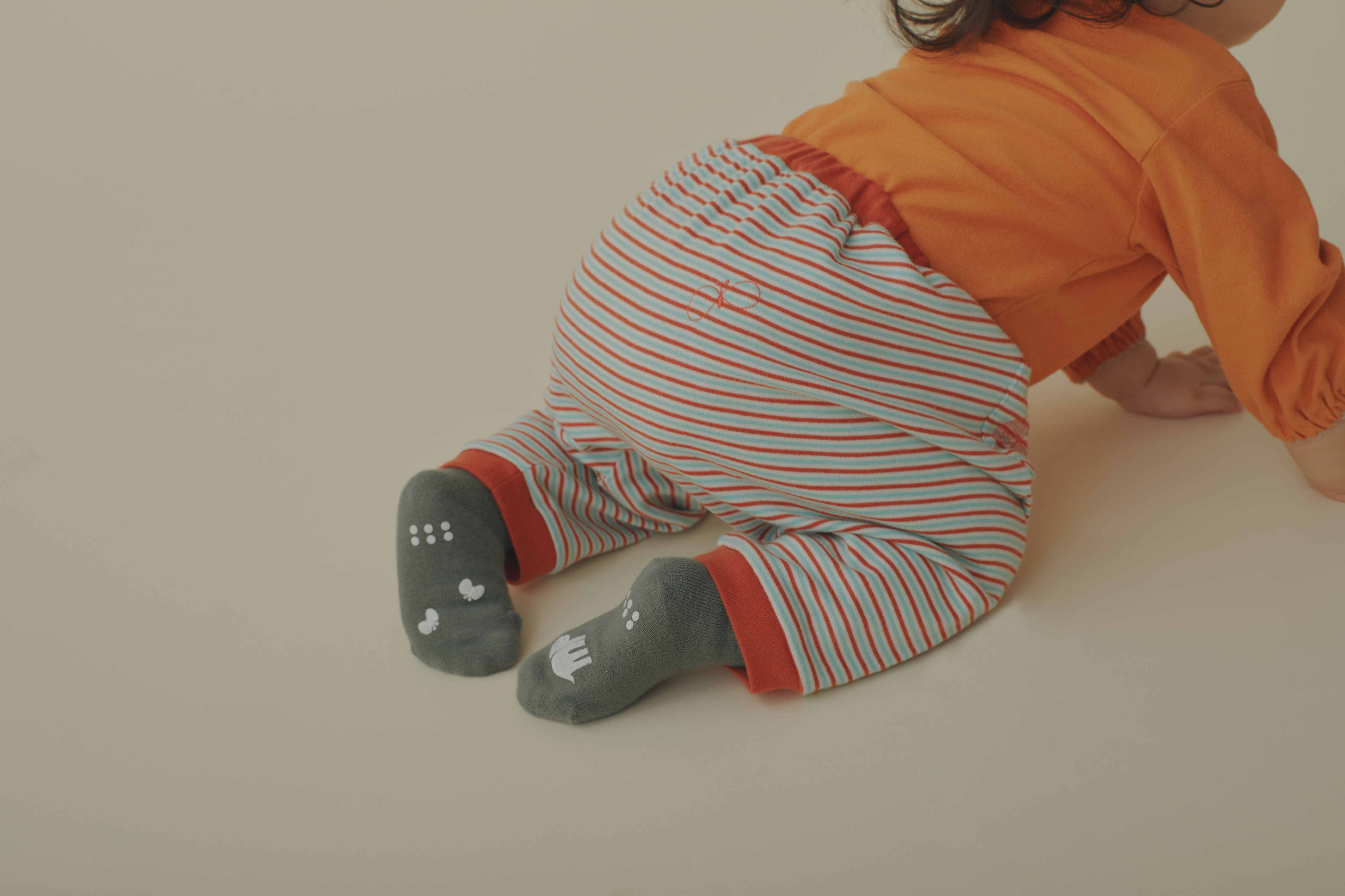 ミナペルホネンchouchoパンツ2024-25 a/w