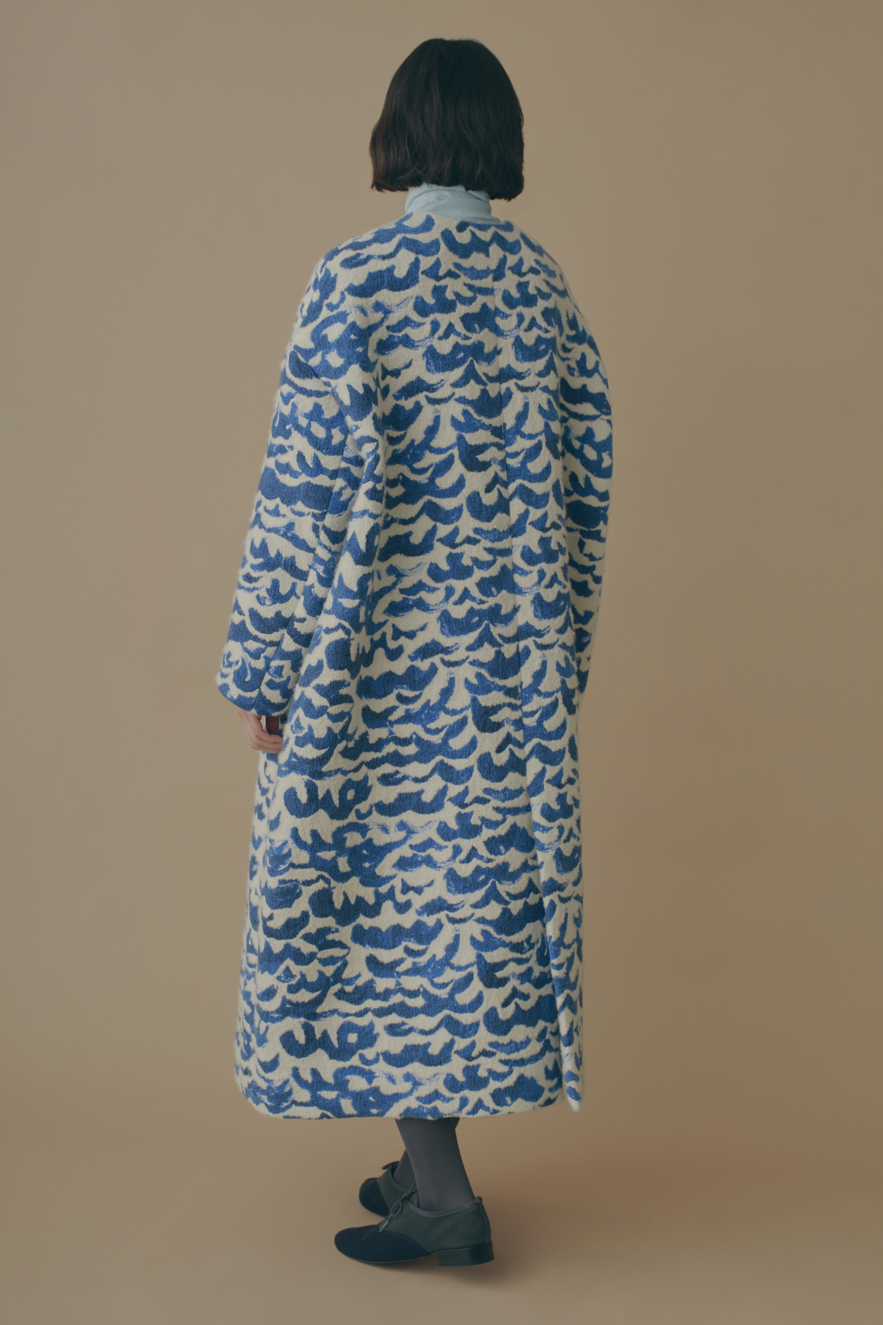 sea sky クルーネックコート - minä perhonen