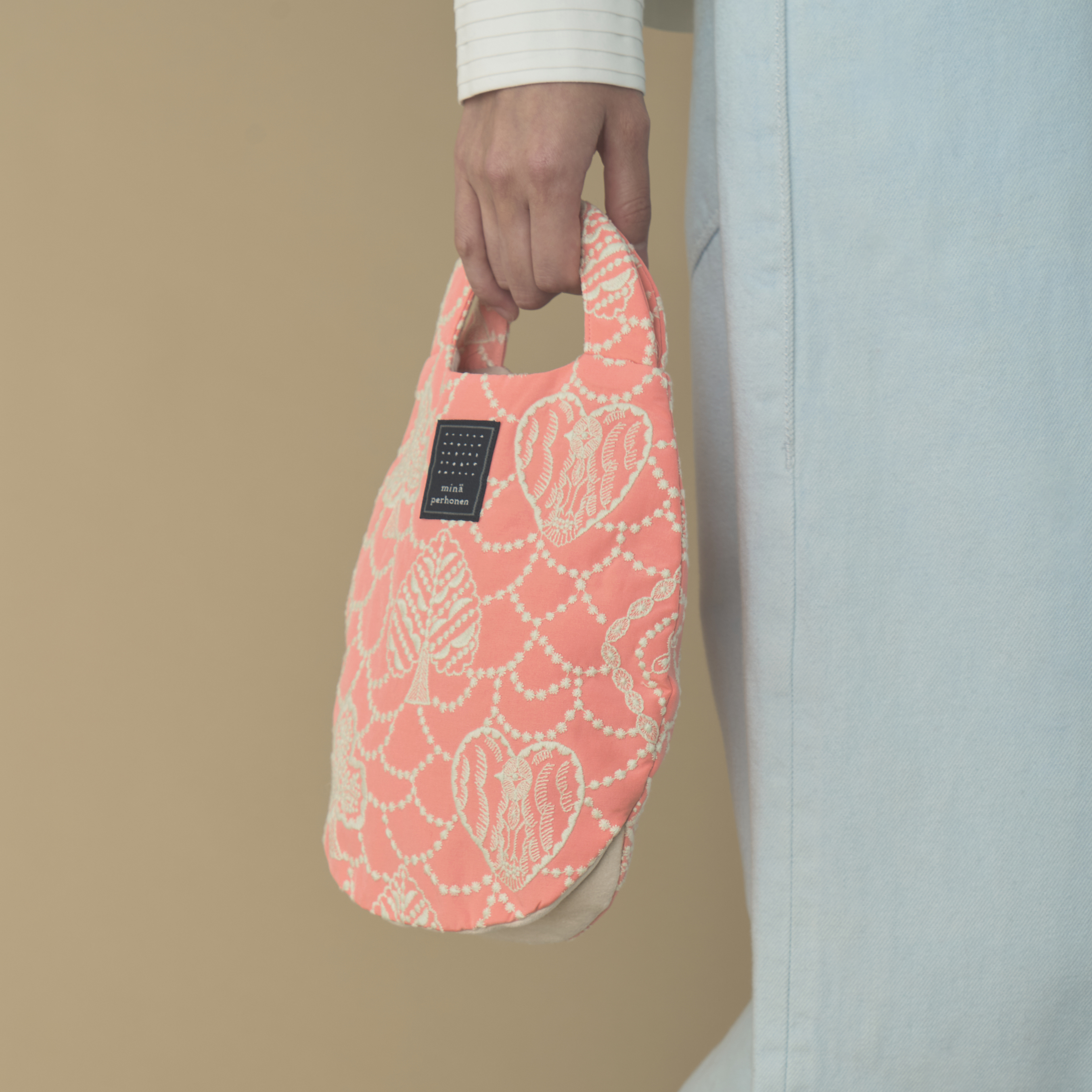 Online Store - minä perhonen