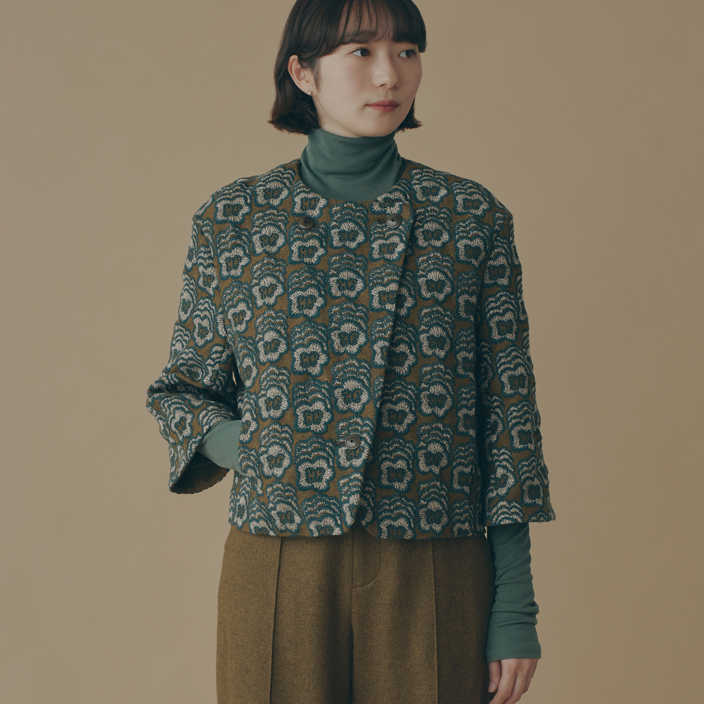 ミナペルホネン hana tricot 麻 リネン プルオーバー 貫頭衣風 ミナペルホネン hana tricot 麻 リネン プルオーバー 貫頭衣風