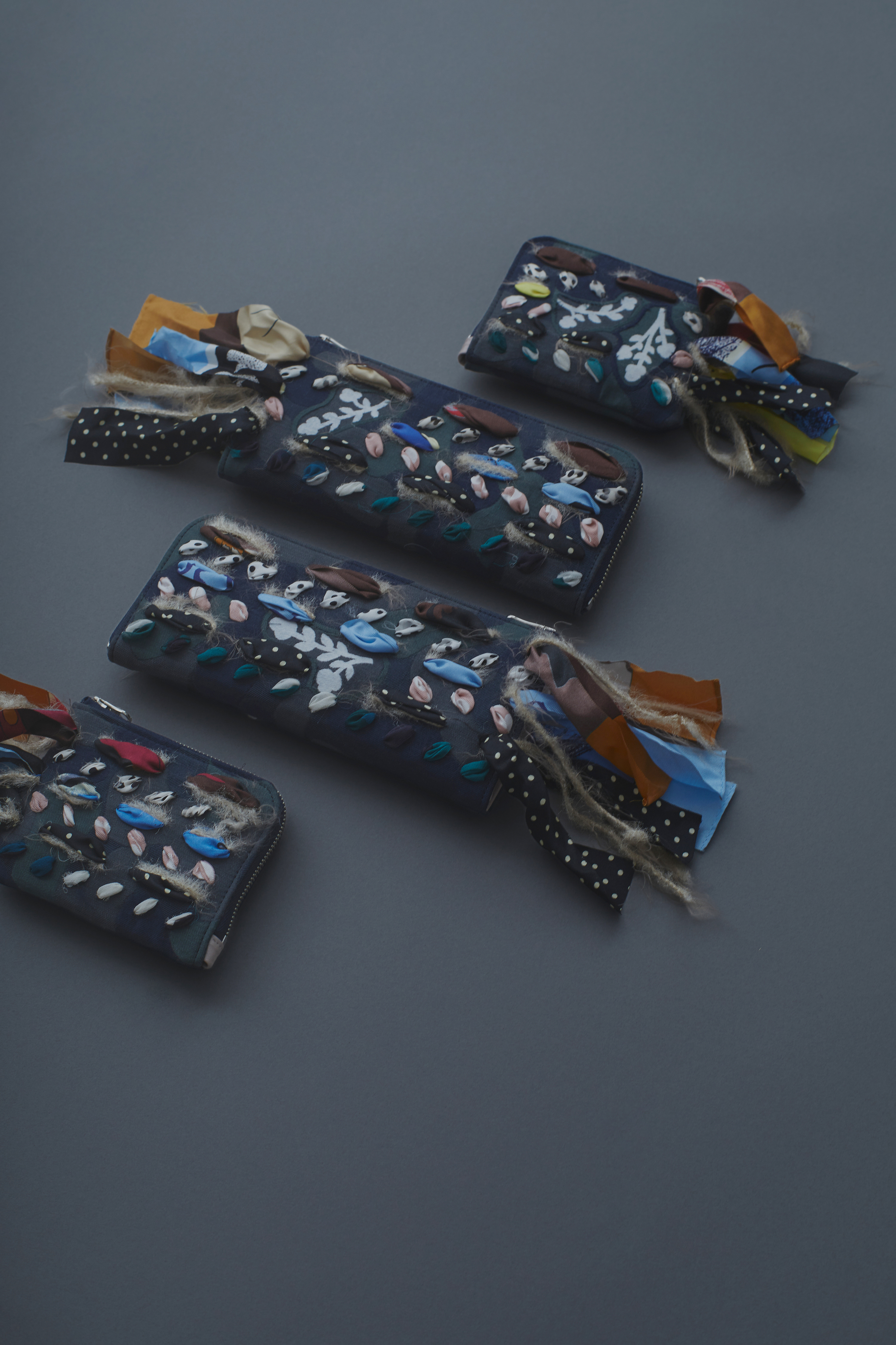 sleeping flower wallet - minä perhonen