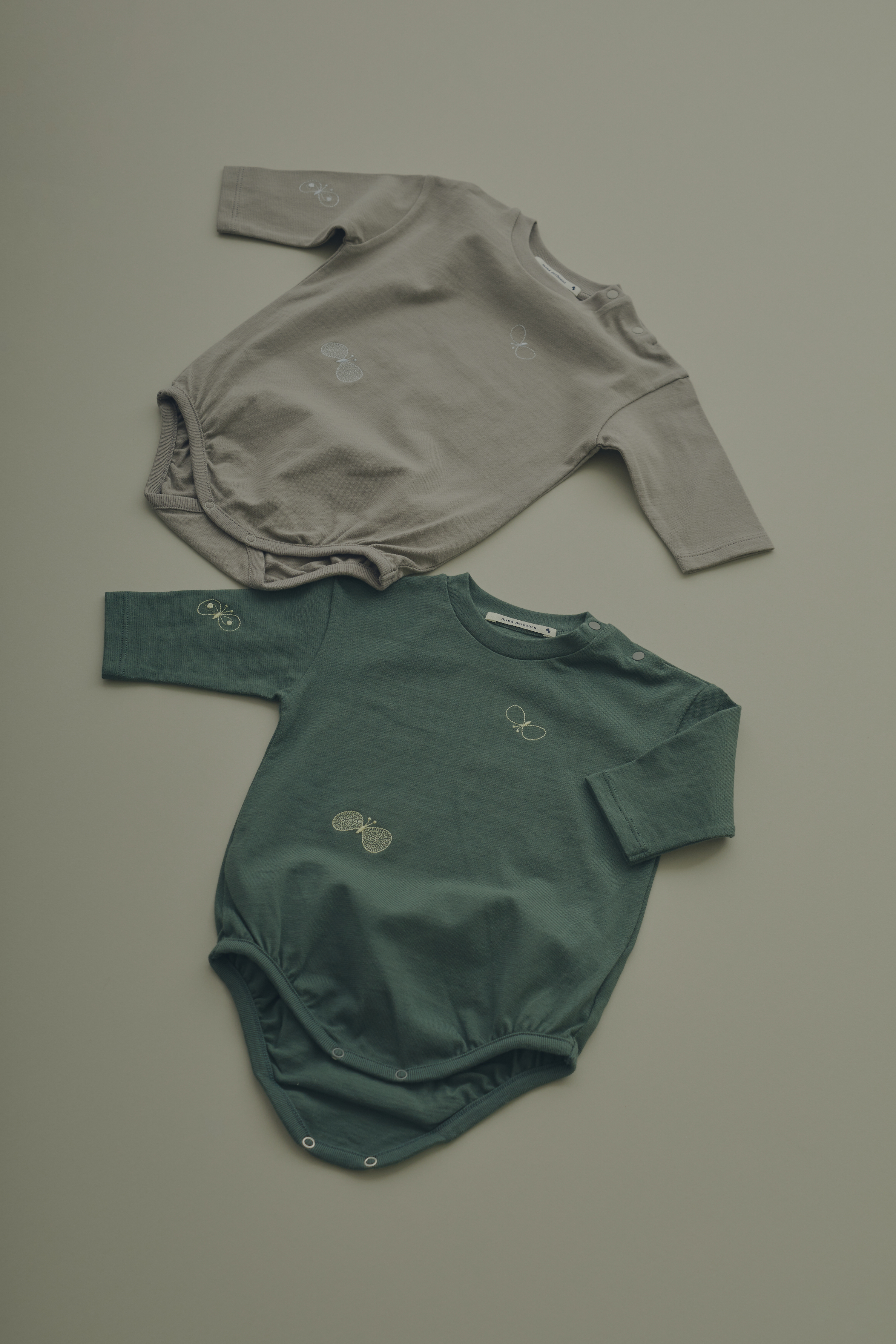 【新品タグ付き】ミナペルホネン ロンパース twin flower ロンパース - minä perhonen