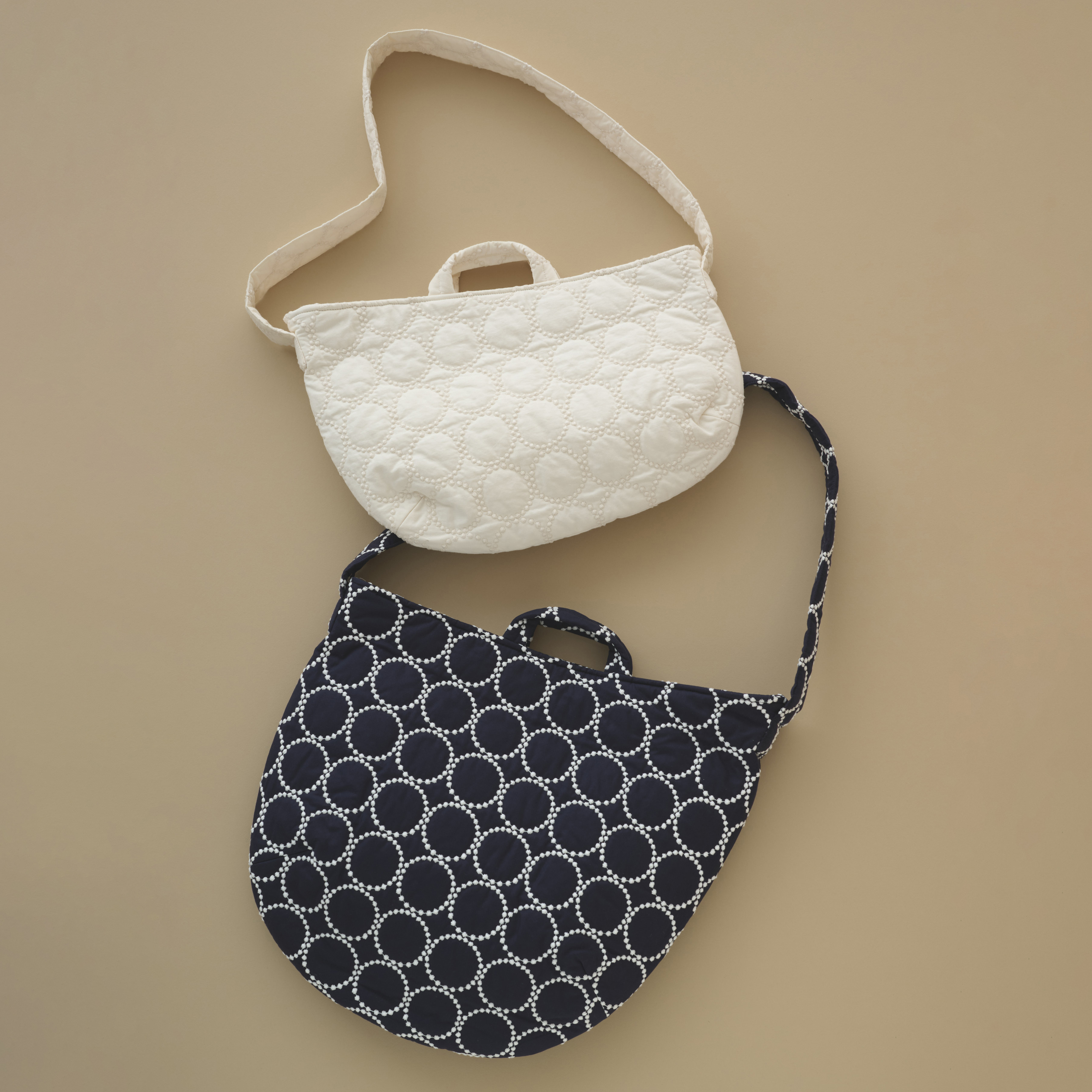 Bags - minä perhonen