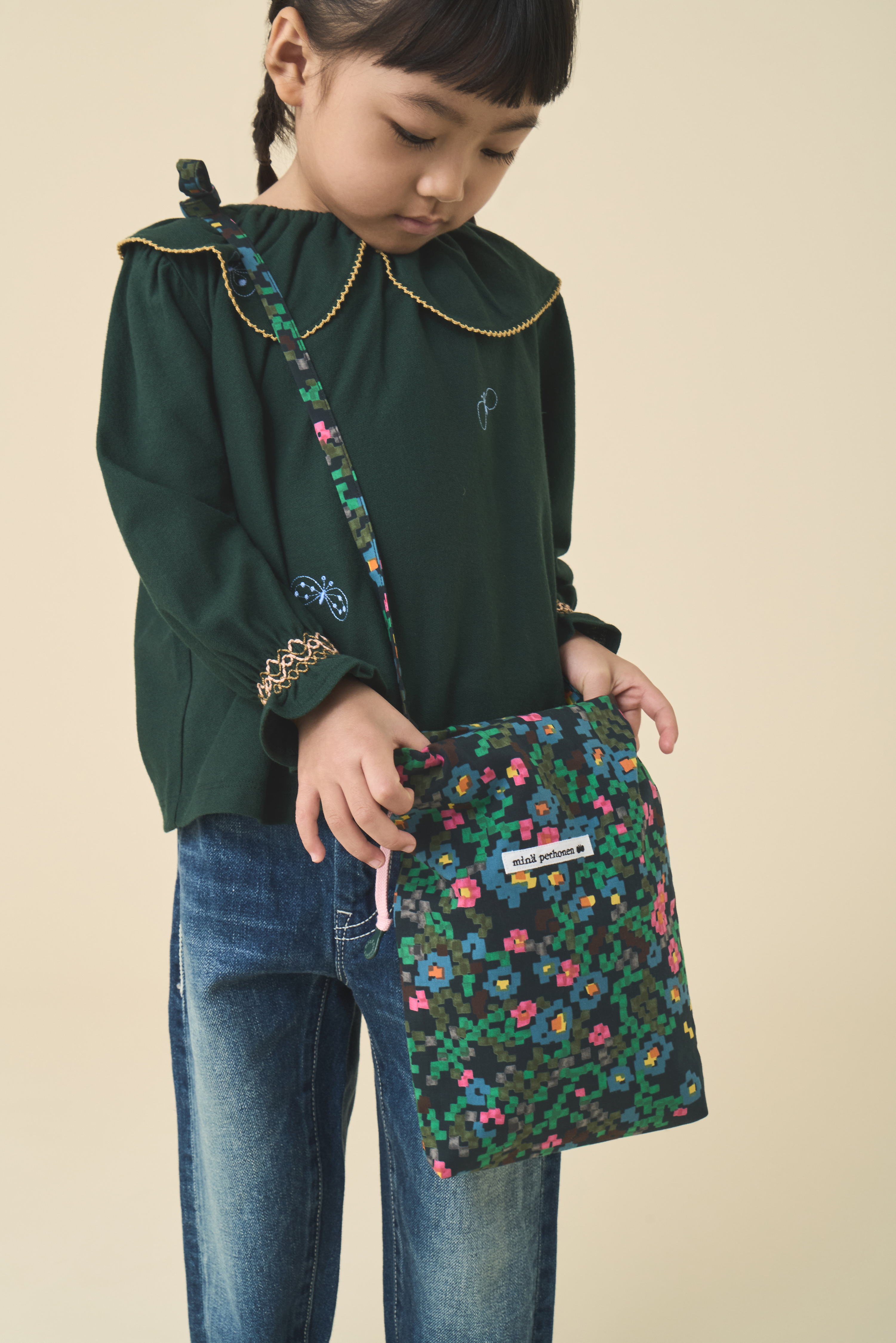 ☆☆☆美品☆mina perhonen☆シェルバッグ☆flower bed☆☆☆ 美品☆mina perhonen☆シェルバッグ☆flower bed