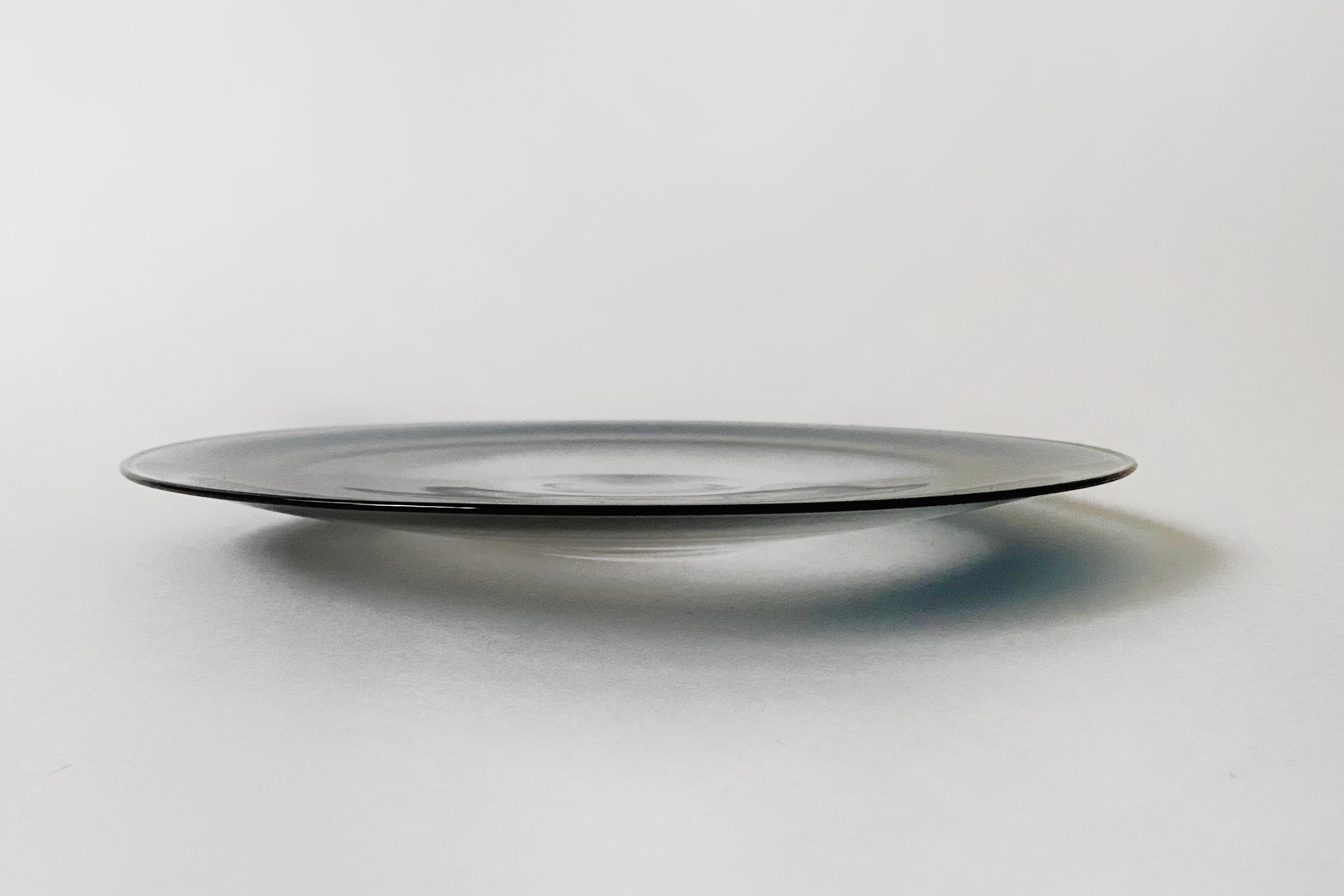 i-203 Plate 21.5 cm - minä perhonen
