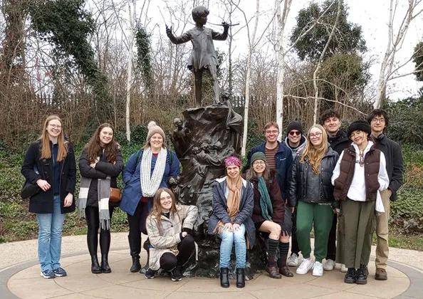 Photo of a group of study abroad students 