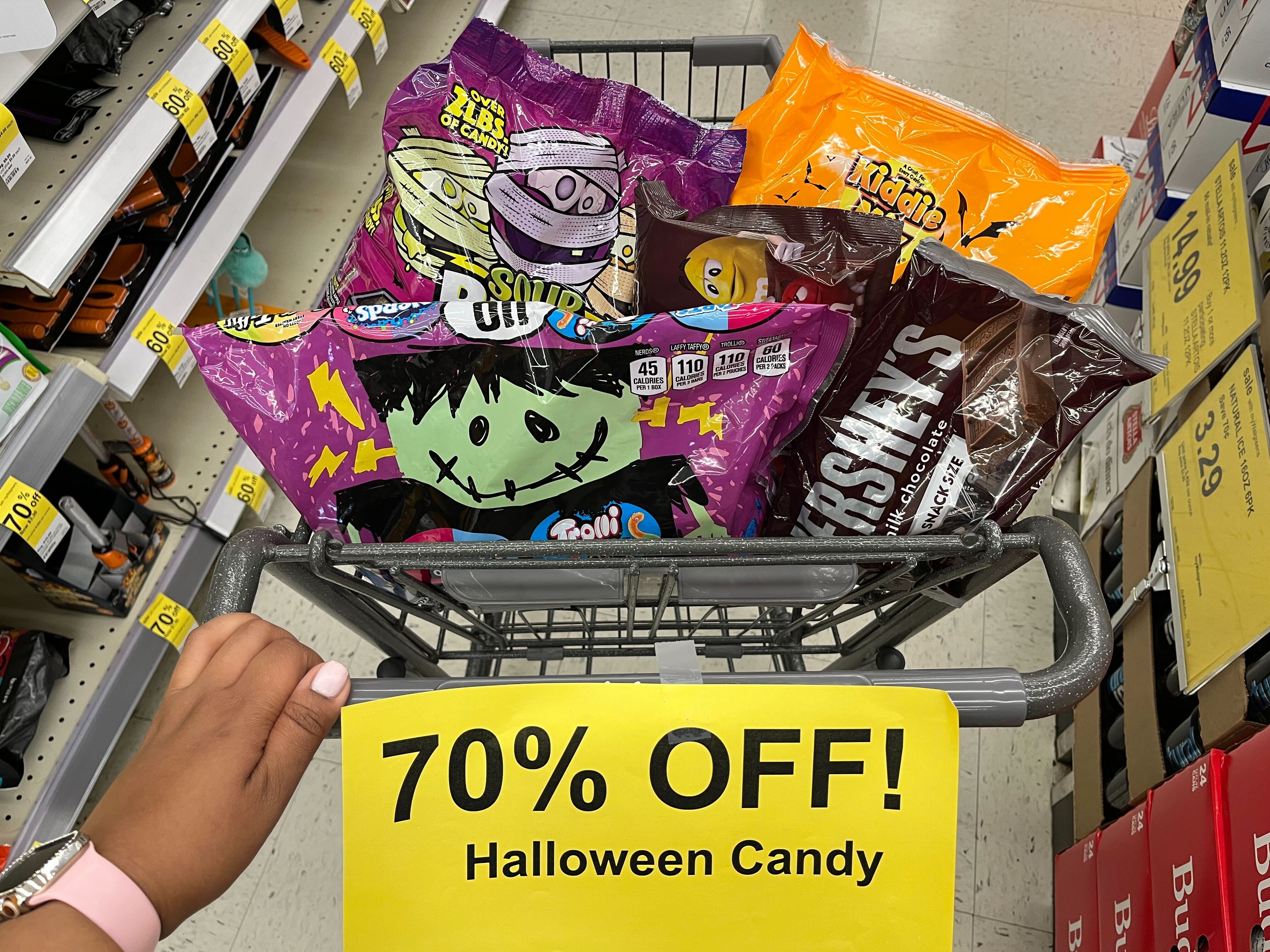 🎃Here's all the HALLOWEEN CANDY - The Krazy Coupon Lady